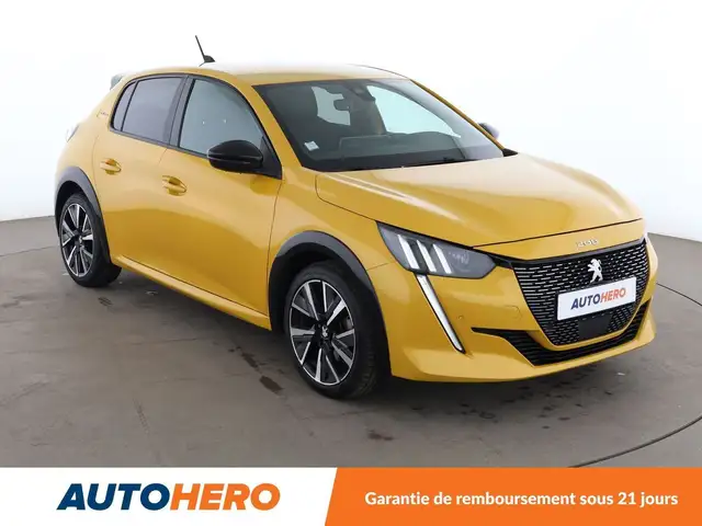 Peugeot 208 view 8