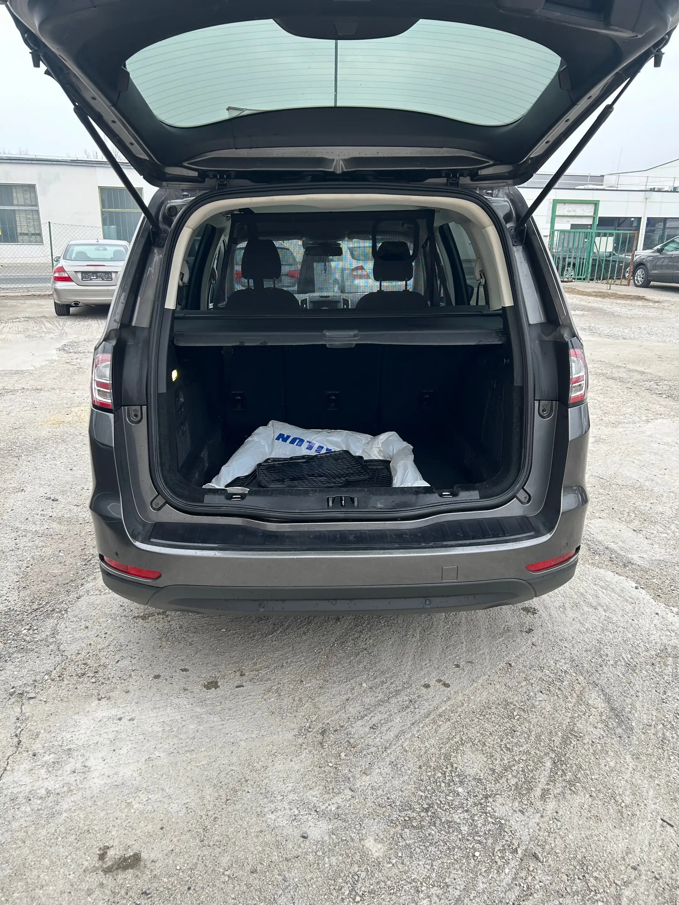Ford Galaxy Galaxy 2,0 TDCi Trend Start/Stop Trend — photo 2