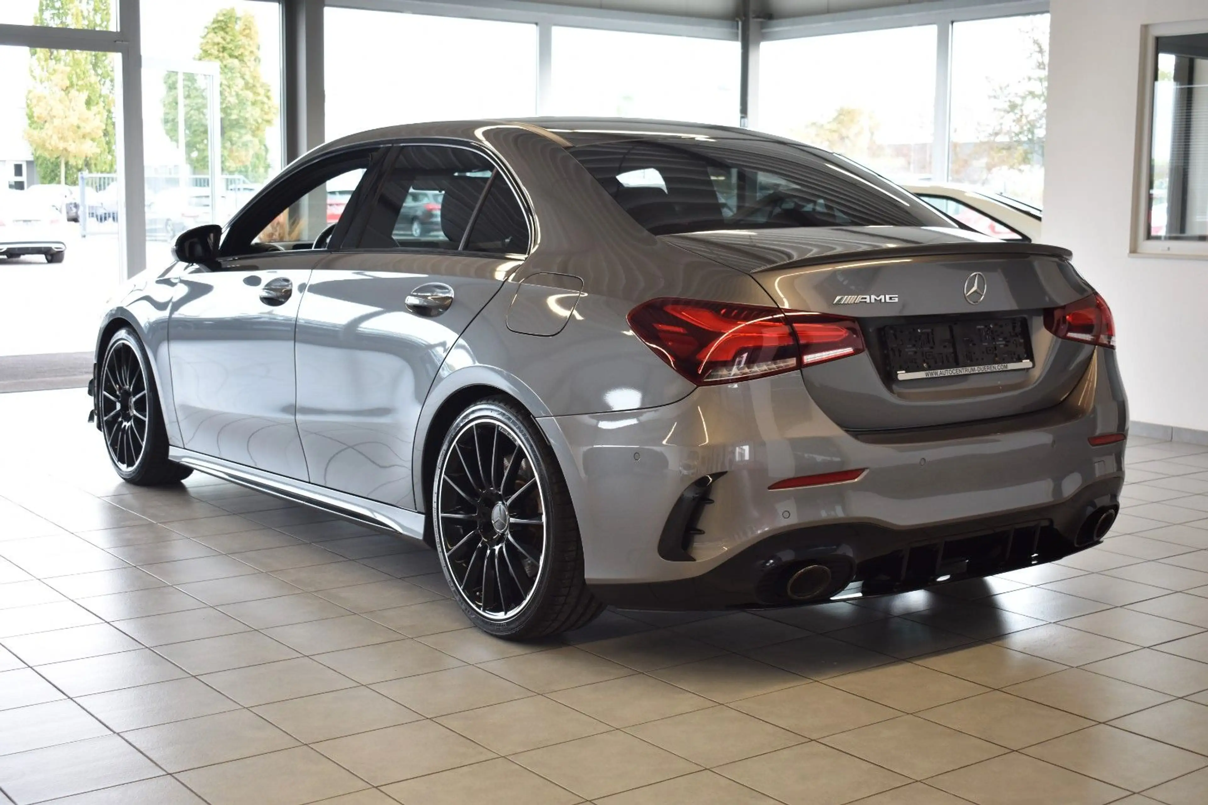 Mercedes-Benz A 35 AMG Lim. 4Matic/AERO-P./BURMESTER/NIGHT-P. — photo 5