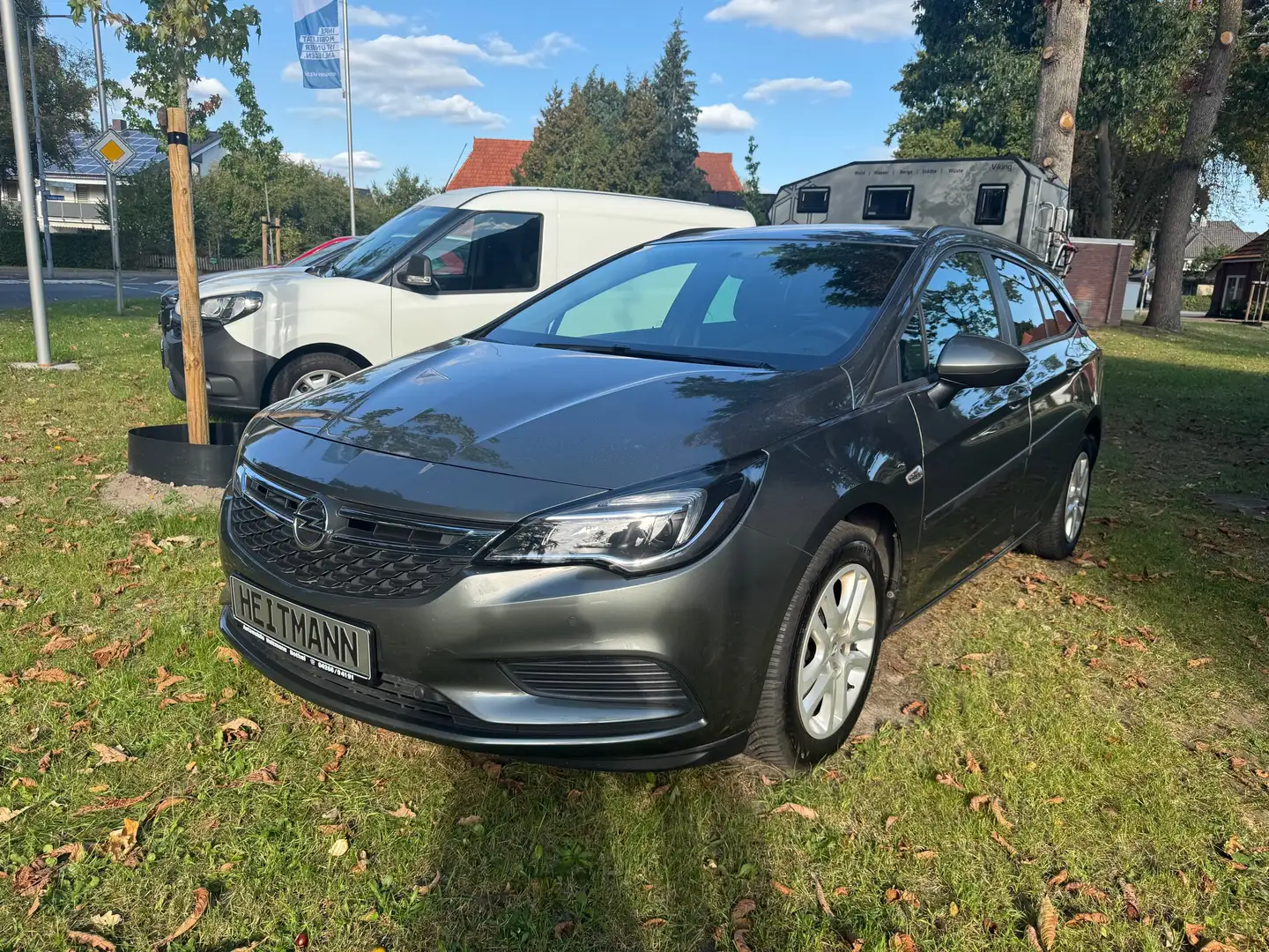 Opel Astra Edition Start/Stop Grau - 1