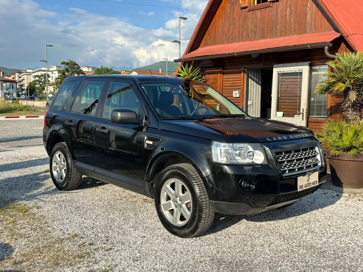 Land Rover Freelander 2.2 SD4 S.W. SE Zwart - 2