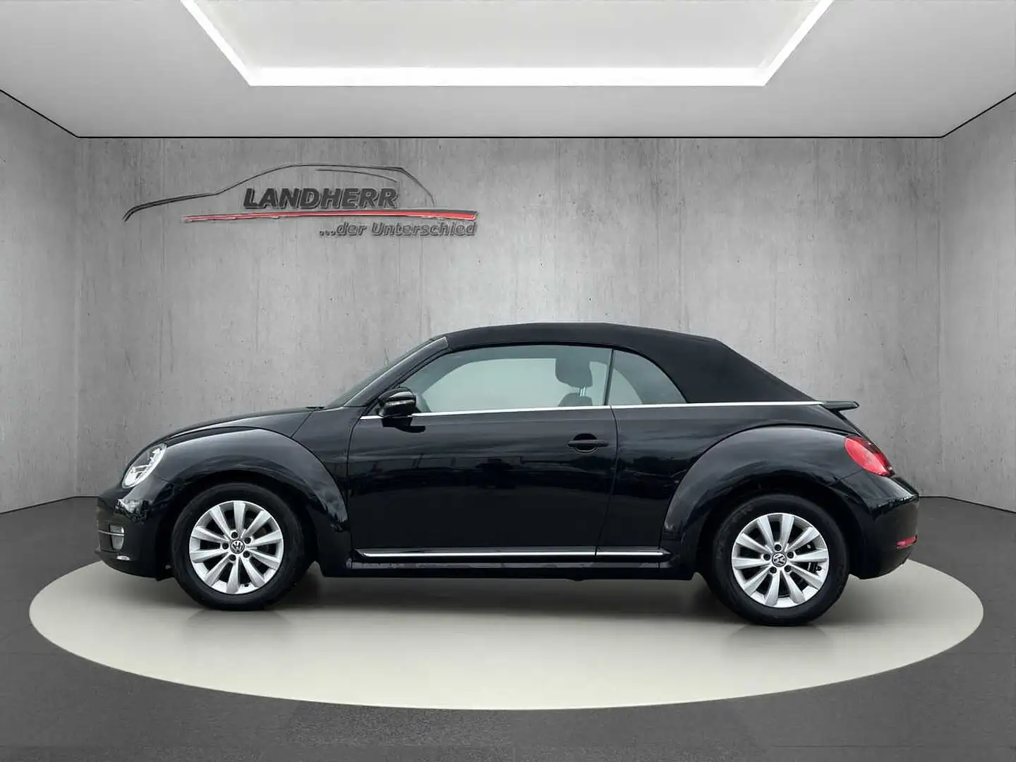 Volkswagen Beetle The Beetle Cabriolet Diesel 2.0 TDI (BlueMotion Te Schwarz - 2