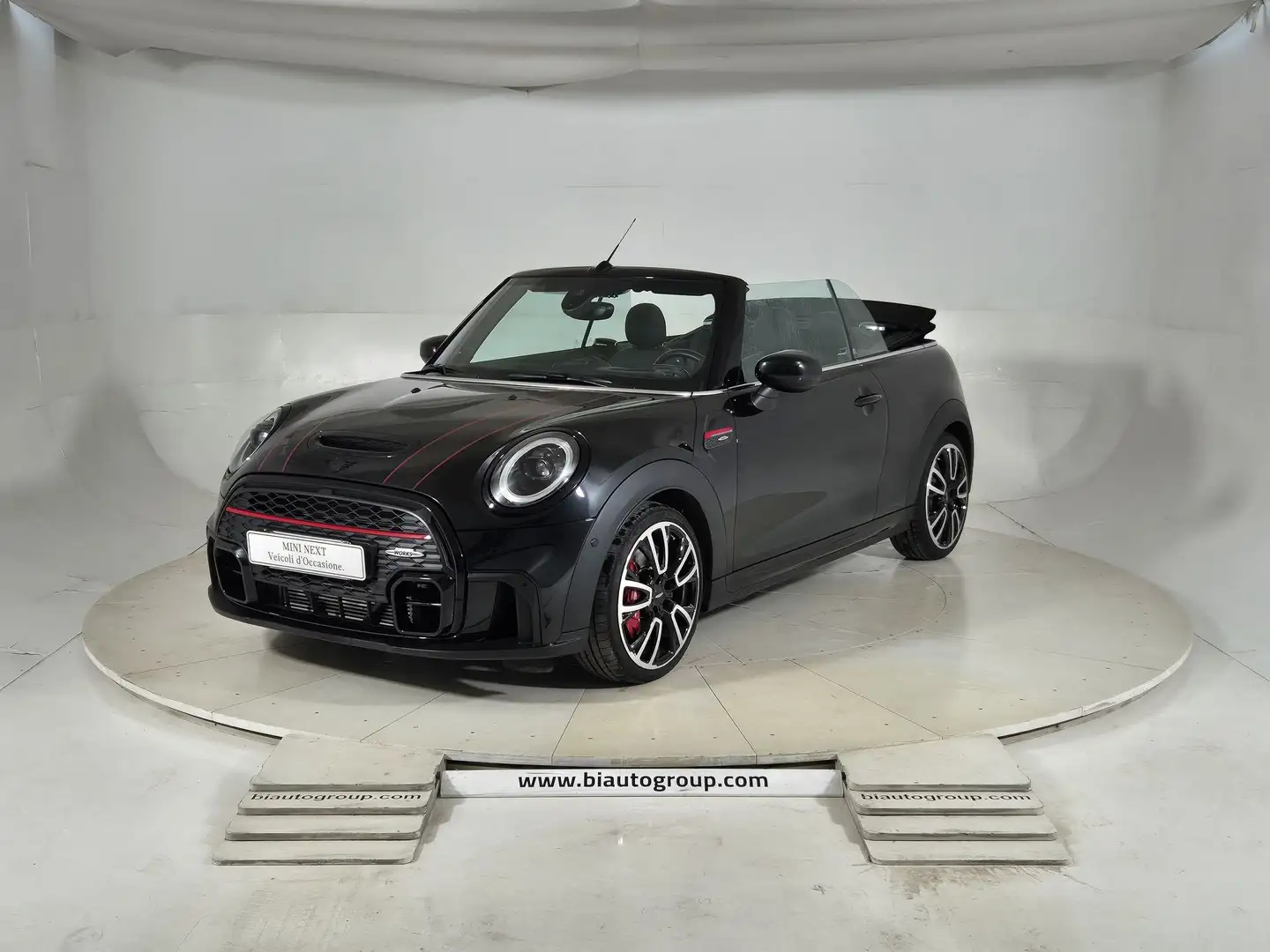MINI John Cooper Works Cabrio John Cooper Works Essential Cabrio AUTO Noir - 1