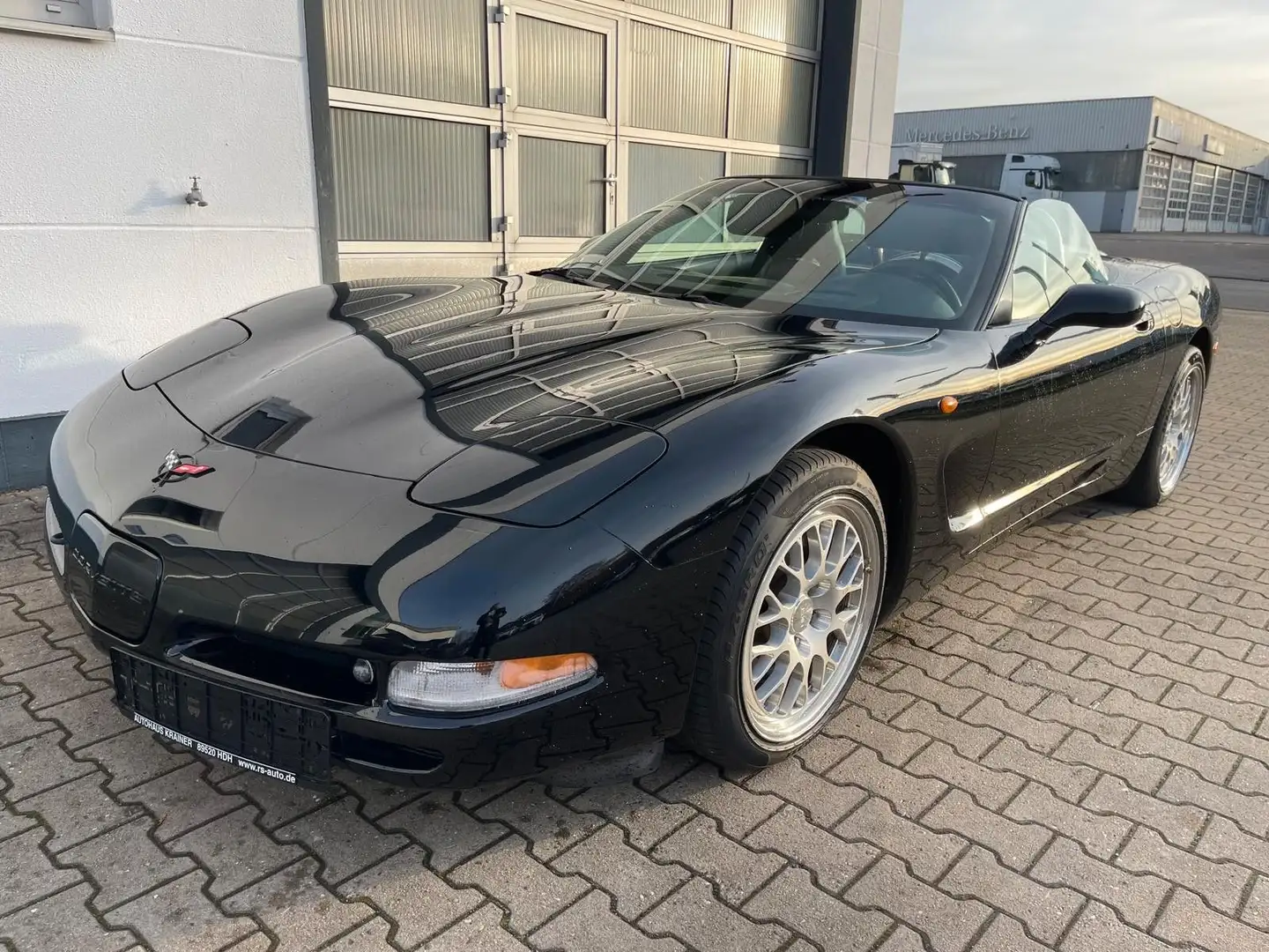 Corvette C5 5.7 Cabrio Aut/HEAD-UP/E-SITZE/BOSE/TOP Černá - 1