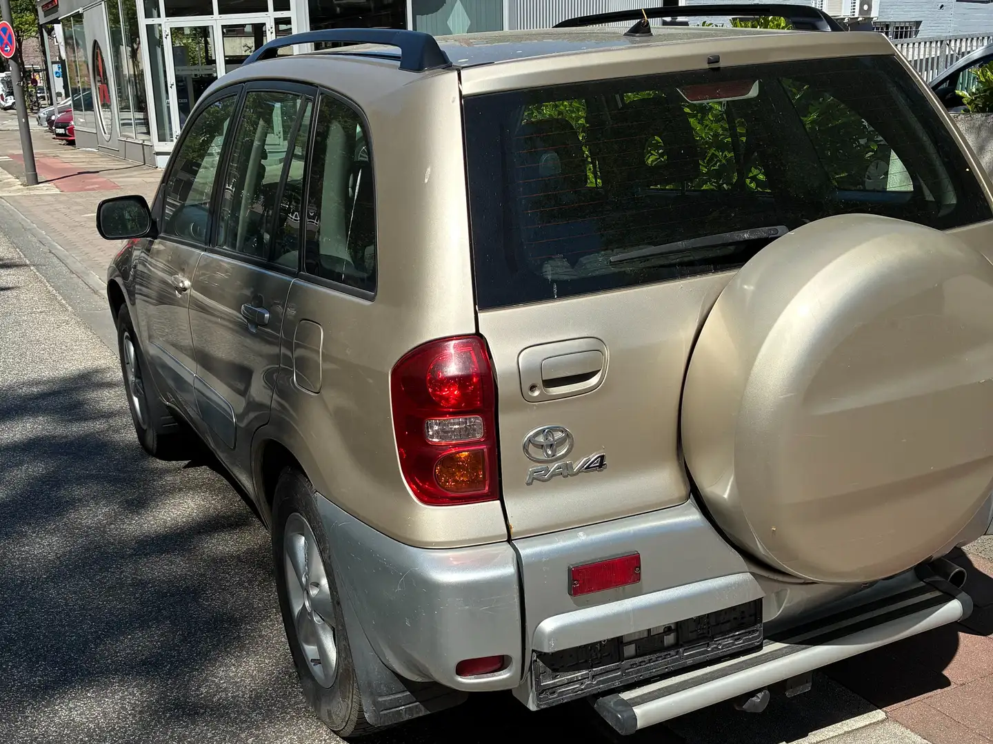 Toyota RAV 4 Toyota Rav Bensin 2005 2,0 Liter Oro - 2