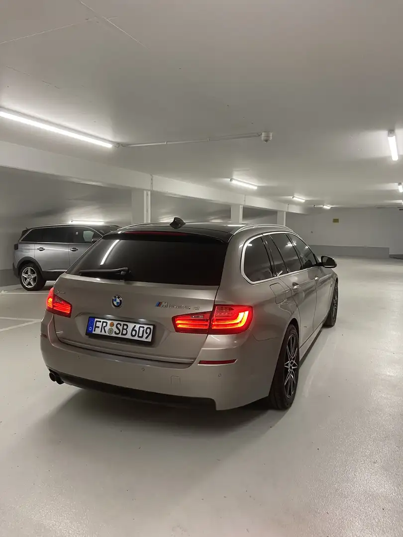 BMW 525 525 d xDrive Grau - 1