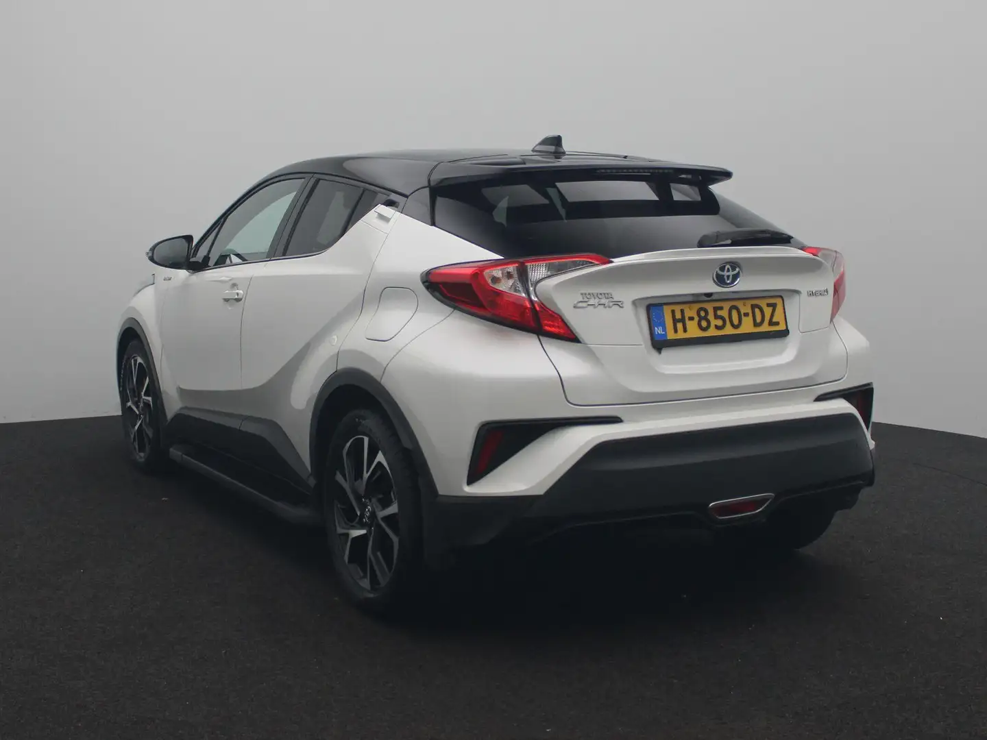Toyota C-HR 1.8 Hybrid Dynamic Sport | Navi | AppleCarplay/And Blanc - 2