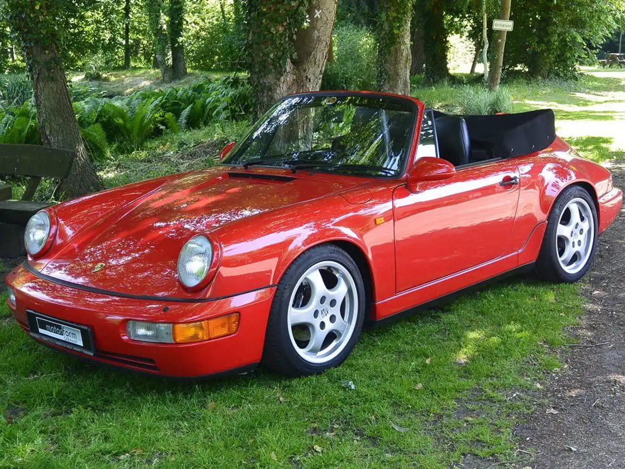 Porsche 964
