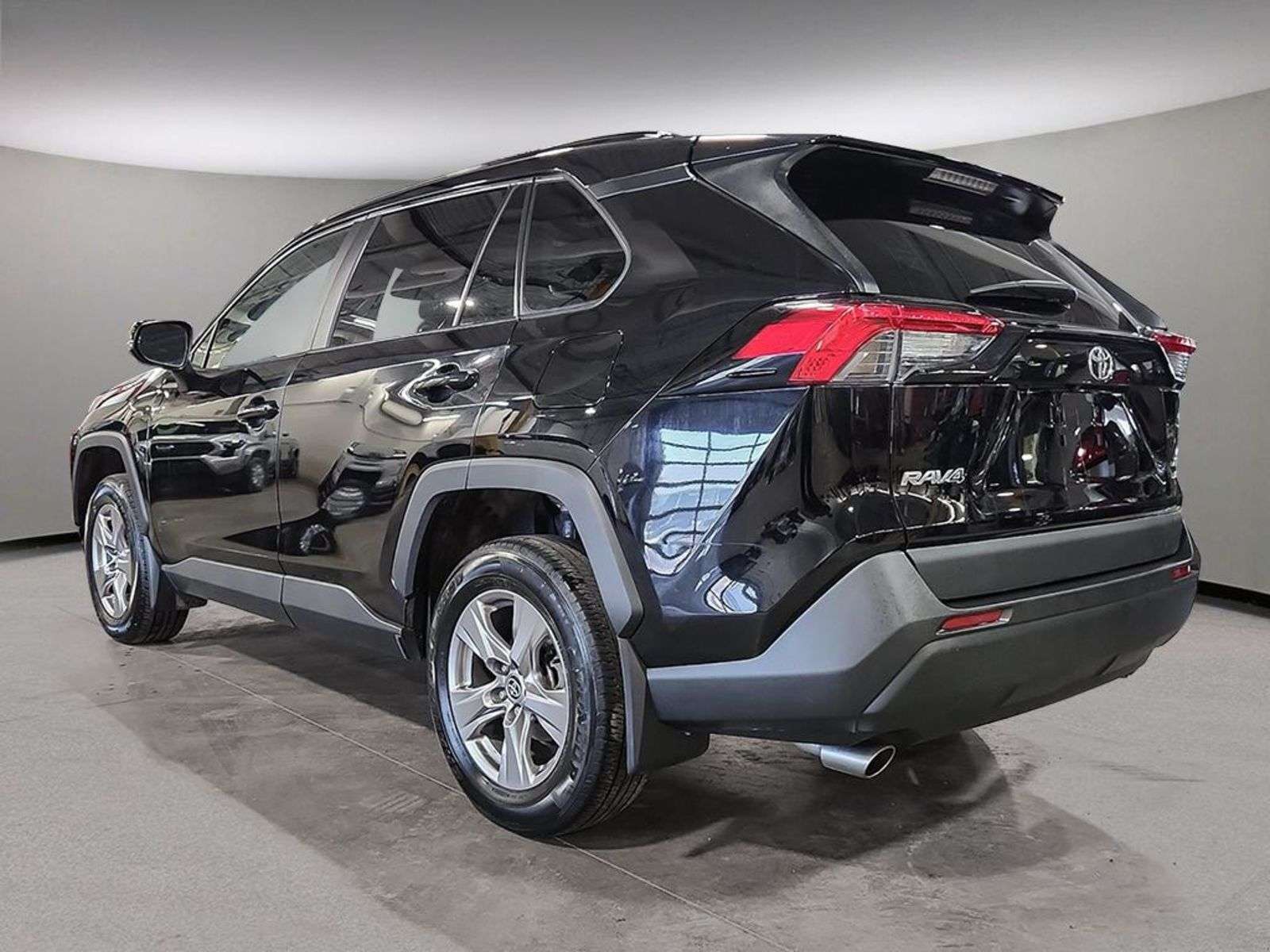 2022 Toyota RAV4 XLE AWD; SUNROOF, SMART KEY, BLIND SPOT, HEATED SE — снимка 1