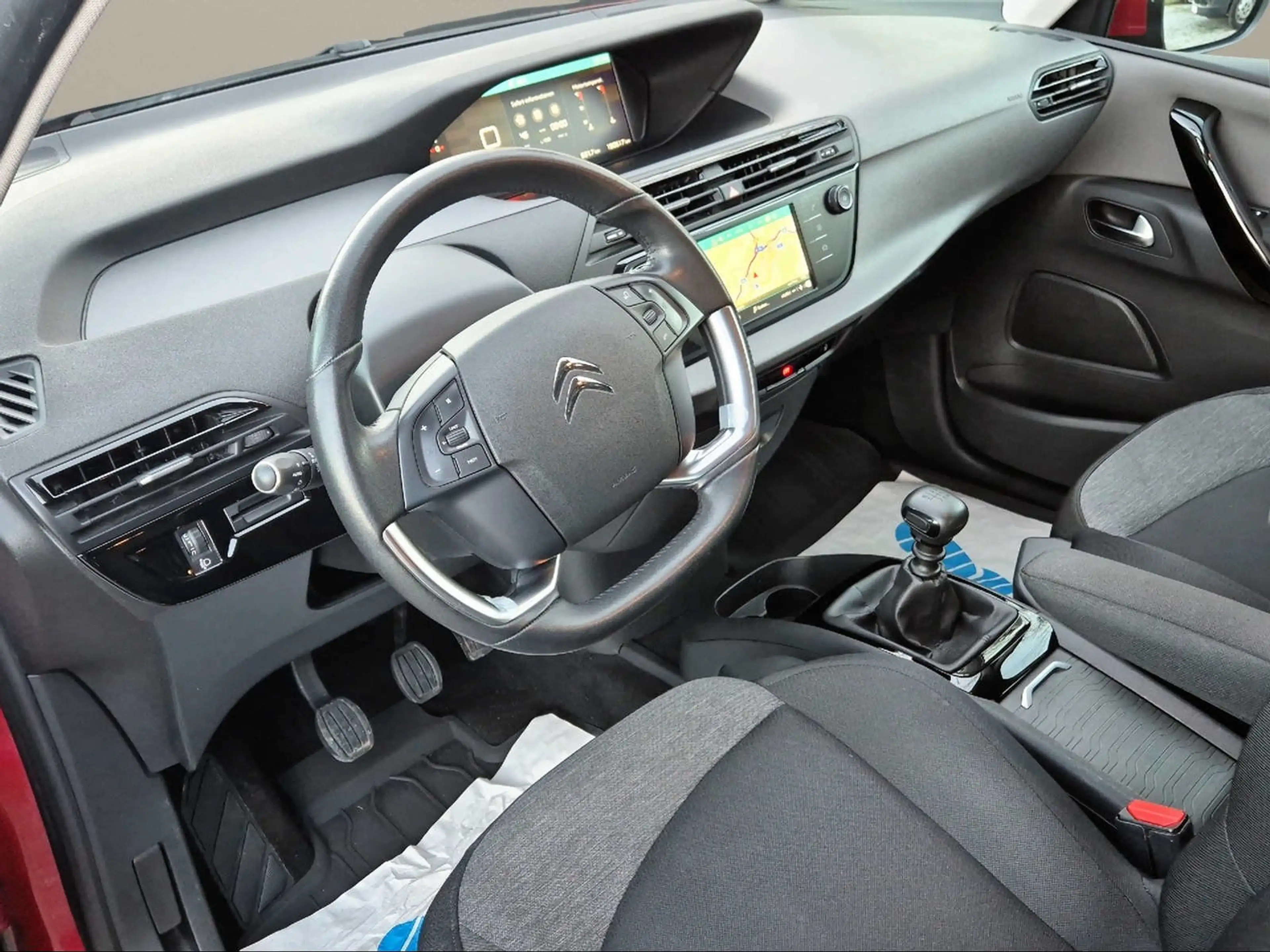 Citroen C4 SpaceTourer — photo 9