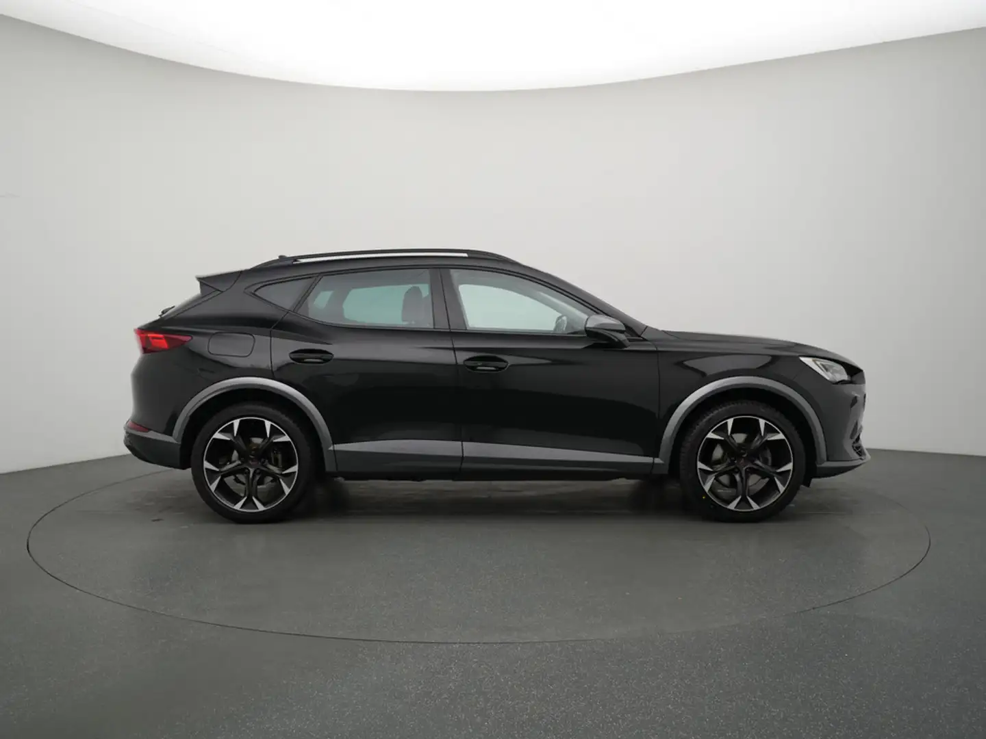 CUPRA Formentor e-Hybrid DSG LEDER VIRT AHK CARPLAY Schwarz - 2