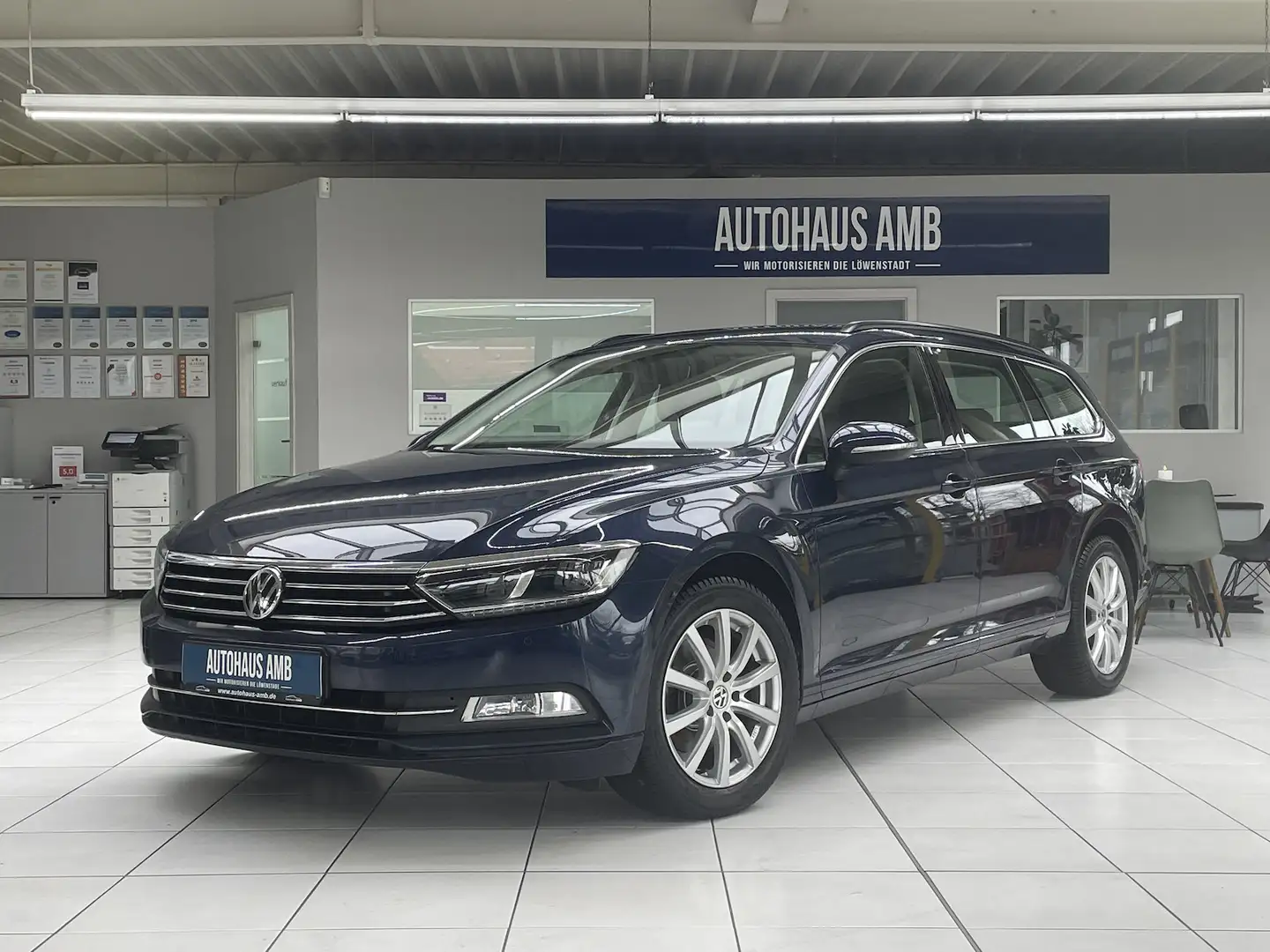 Volkswagen Passat Variant 2.0 TDI DSG Comfortl. DAB ACC LED Blau - 1