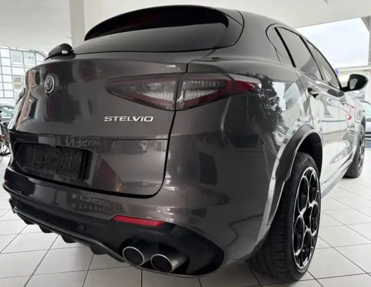 Alfa Romeo Stelvio 2022