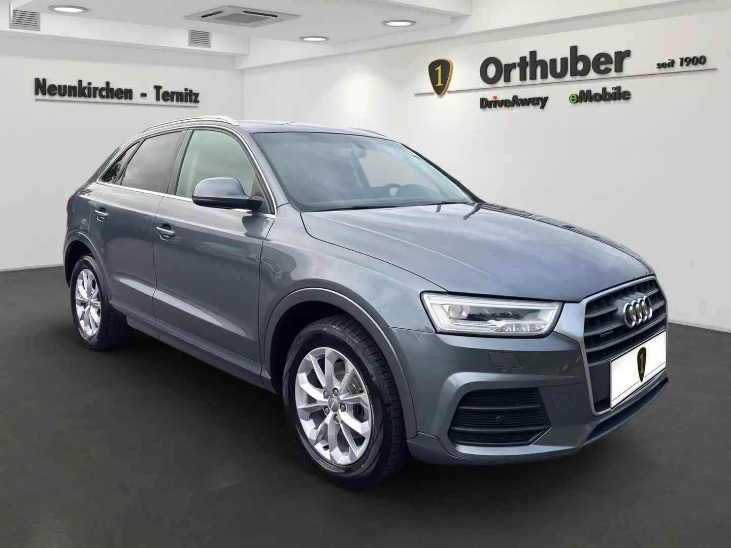 Audi Q3 2.0 TDI quattro intense Grau - 2