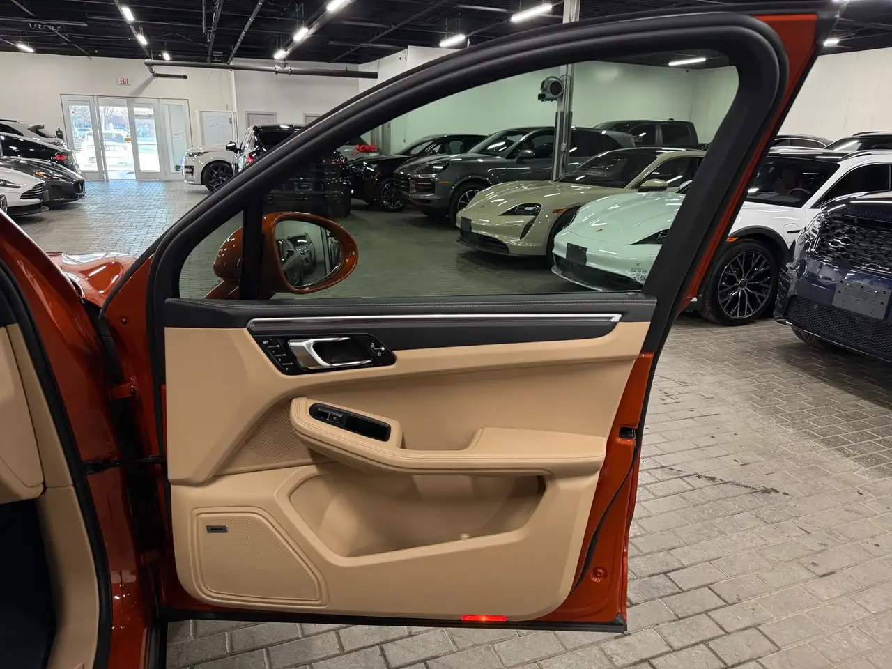 Porsche Macan снимка Porsche Macan