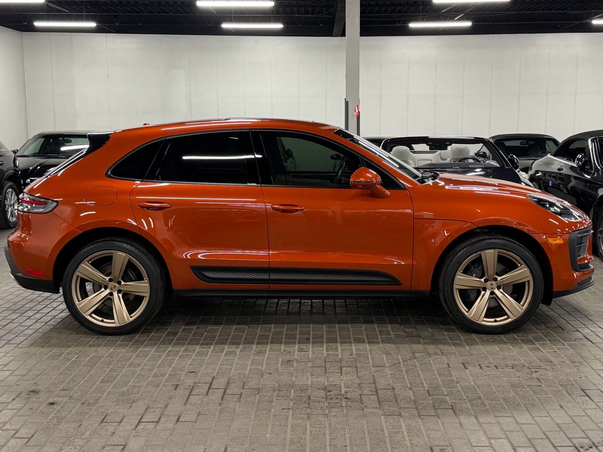 2024 Porsche Macan AWD | PREMIUM PACK PLUS | NO ACCIDENT alt 4