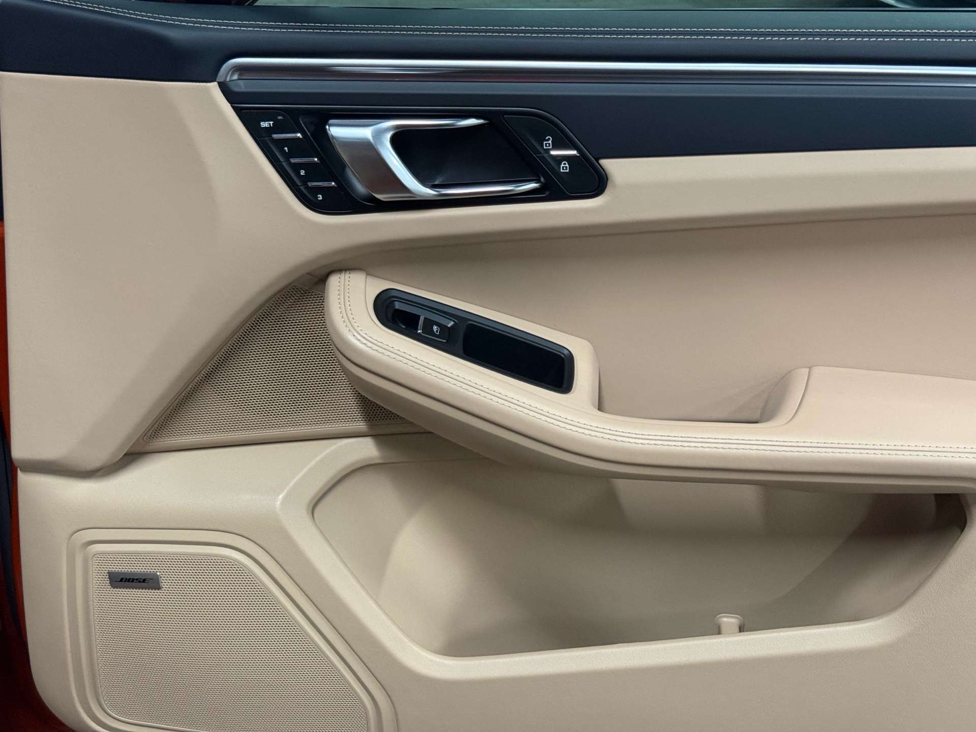 2024 Porsche Macan AWD | PREMIUM PACK PLUS | NO ACCIDENT thumb 37