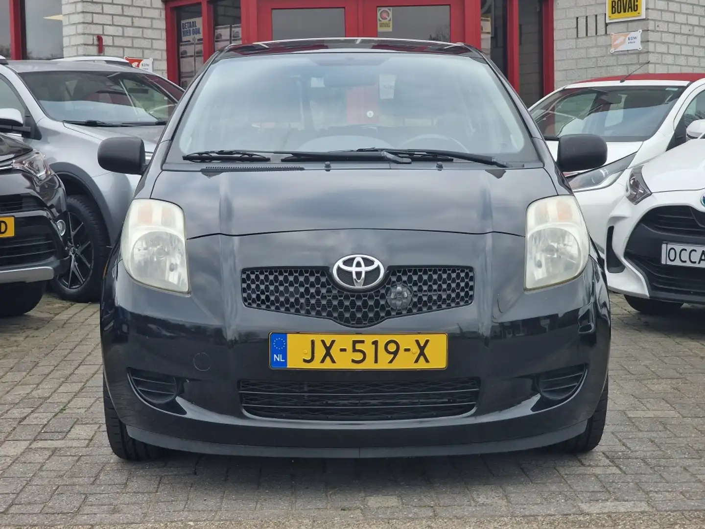Toyota Yaris 1.3 VVTi Terra | 12mnd Garantie | Incl. Beurt & AP Zwart - 2