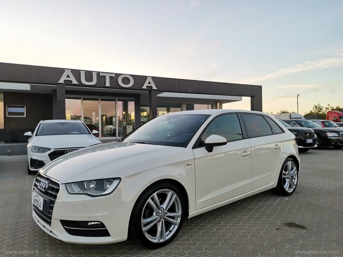 Audi A3 SPB 2.0 TDI 150 S-TRONIC S-LINE Bianco - 1