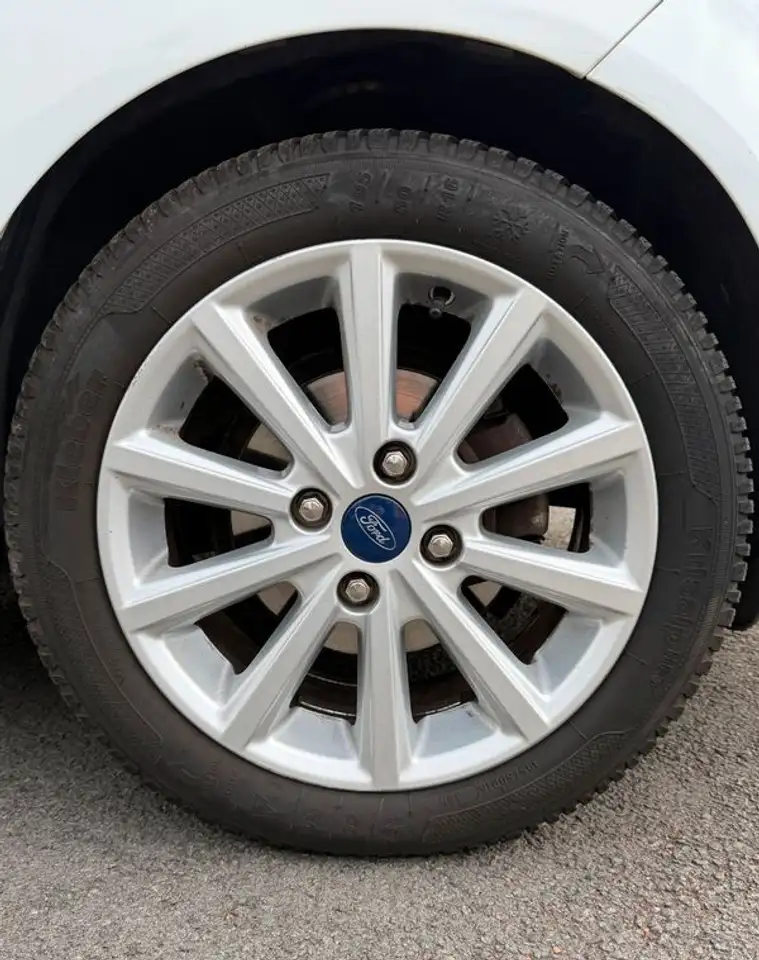 Ford Fiesta 5 portes — photo 12