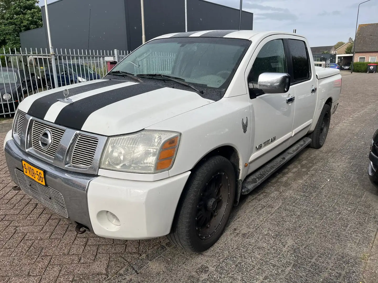 Nissan Titan V8 Fehér - 1