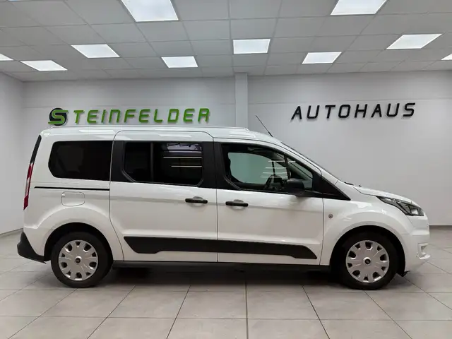 Ford Transit Connect view 8
