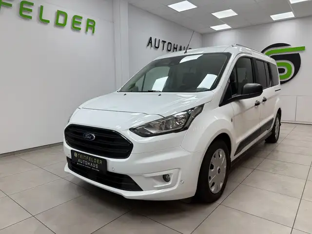 Ford Transit Connect view 3