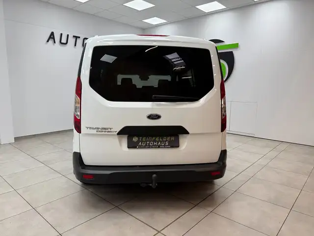 Ford Transit Connect view 6