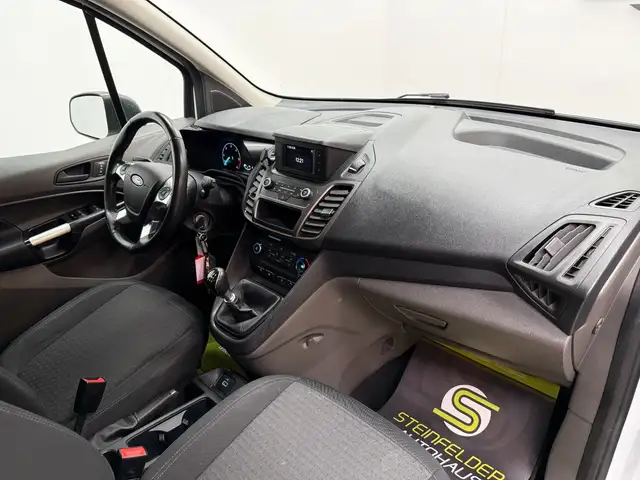 Ford Transit Connect view 10