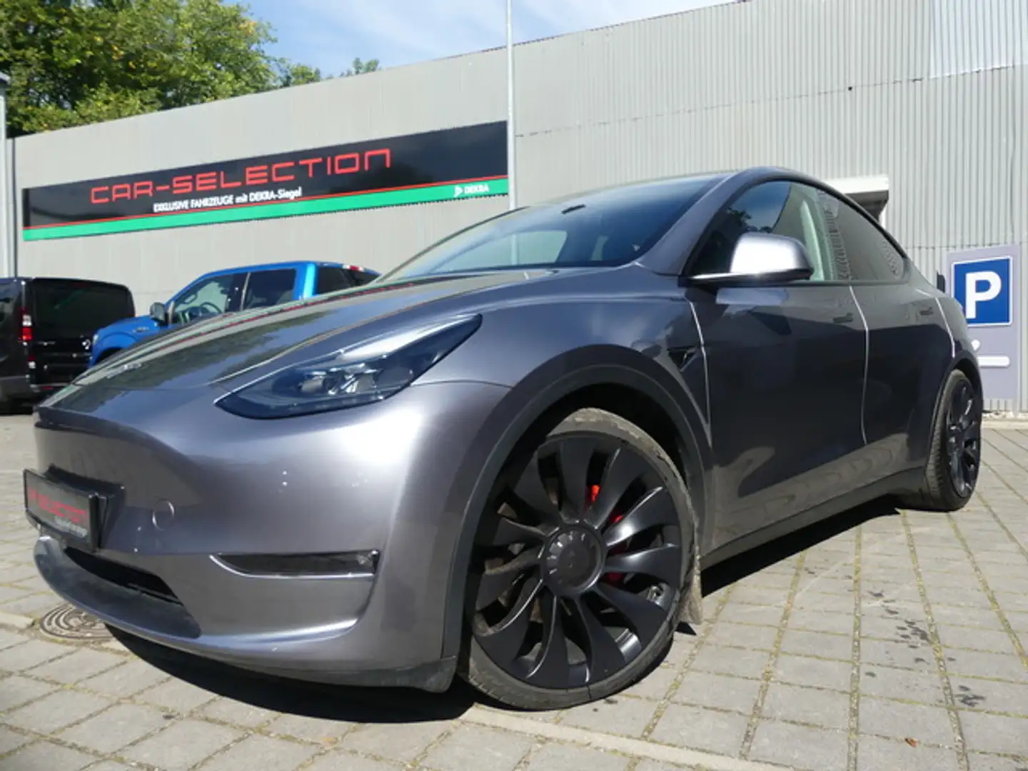 Tesla Model Y LRG Performance Dual AWD PANO/WÄRMEPUMPE/20ZOLL Gris - 2