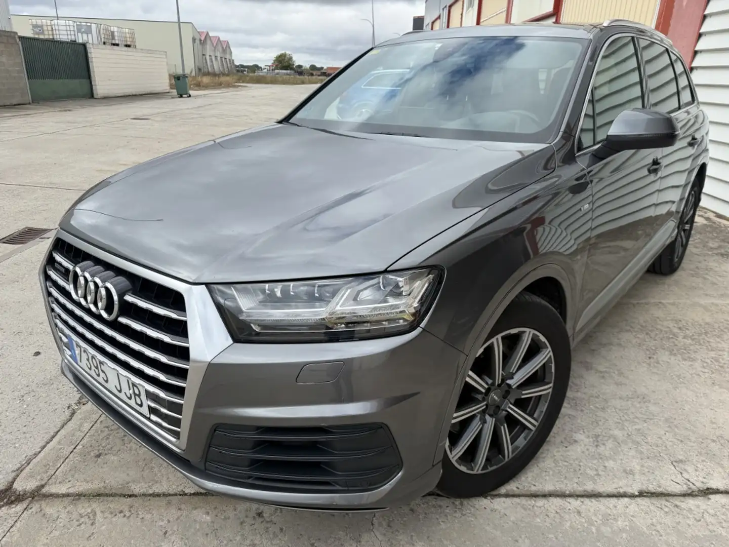 Audi Q7 3.0TDI sport quattro tiptronic 200kW Gris - 1