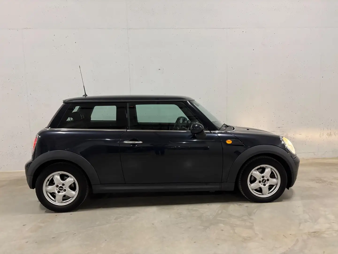 MINI Cooper Mini 1.6 Pepper Automaat Airco Cruise Negro - 1