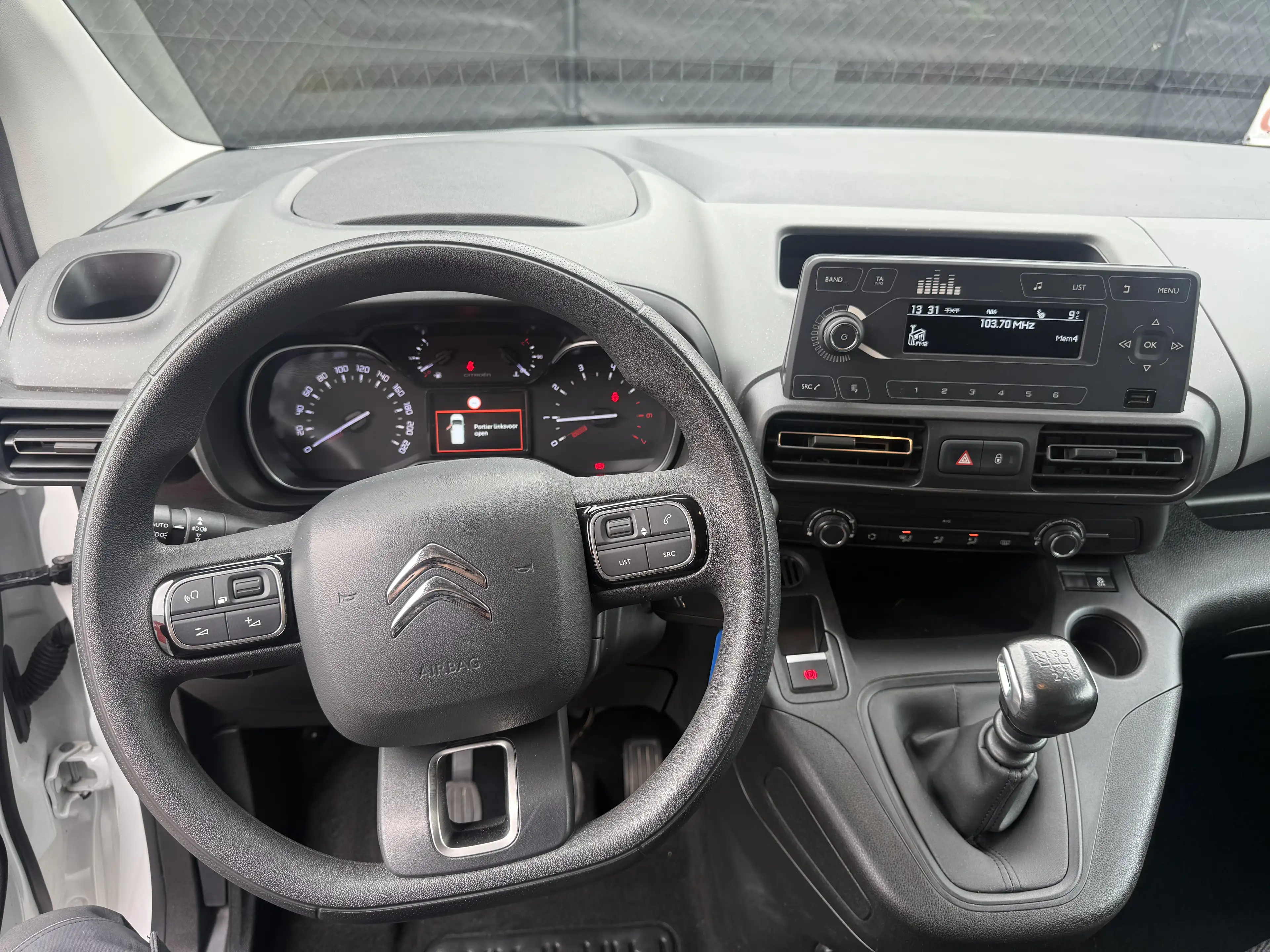 Citroen Berlingo 12PureTech 110 FEEL MULTISPACE MAN6 TOPPER — photo 12