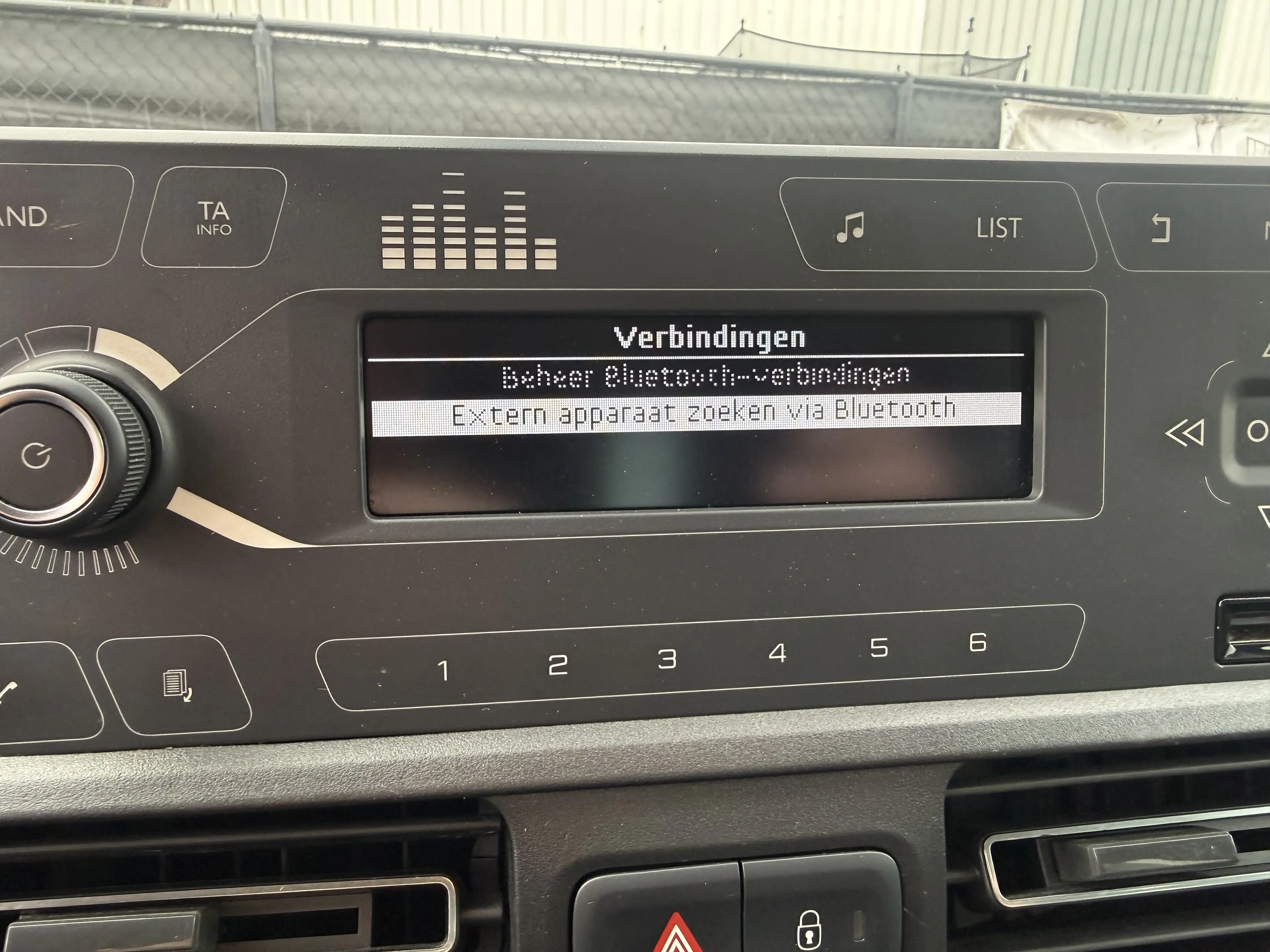 Citroen Berlingo 12PureTech 110 FEEL MULTISPACE MAN6 TOPPER — photo 9