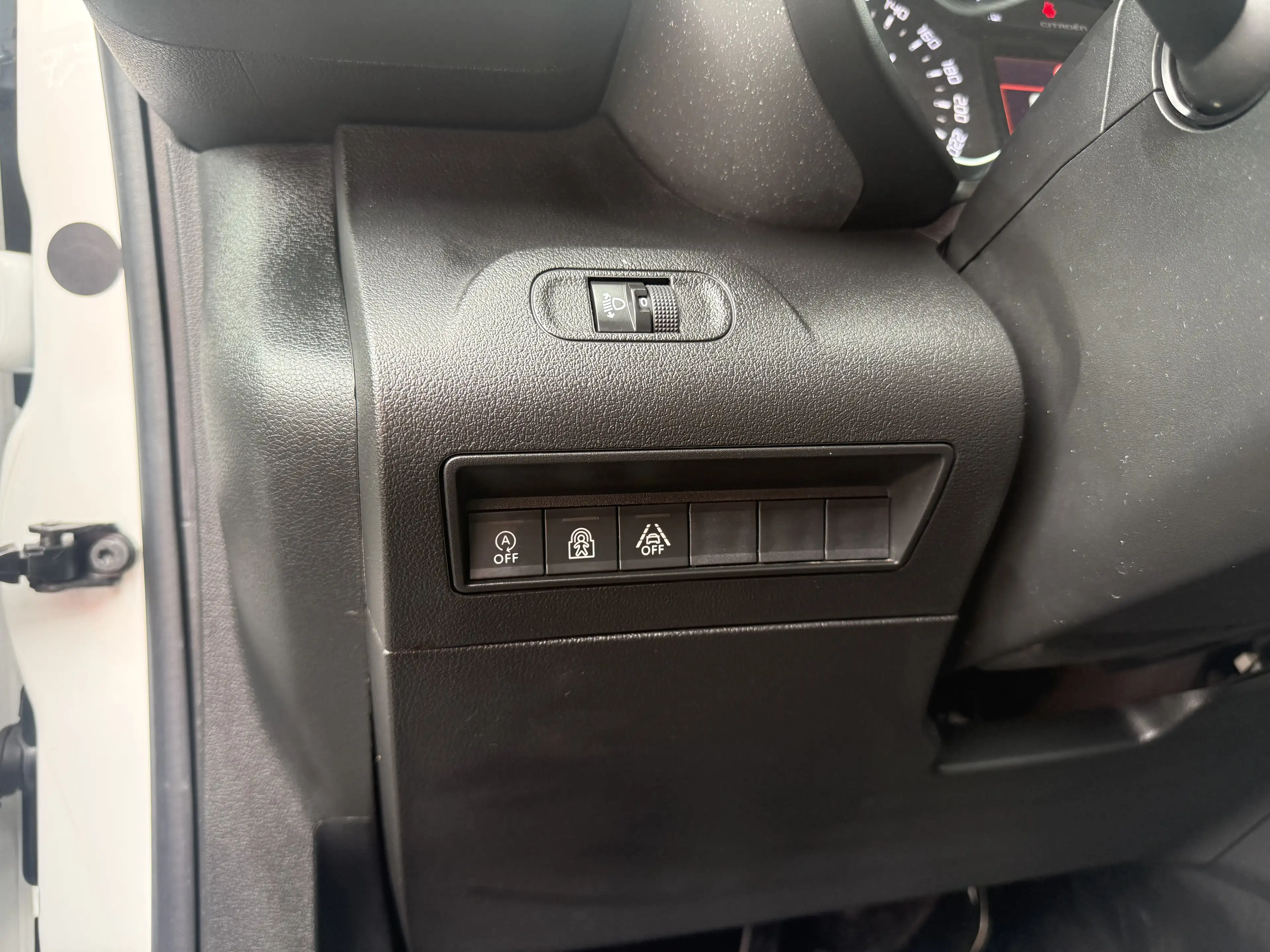 Citroen Berlingo 12PureTech 110 FEEL MULTISPACE MAN6 TOPPER — photo 13