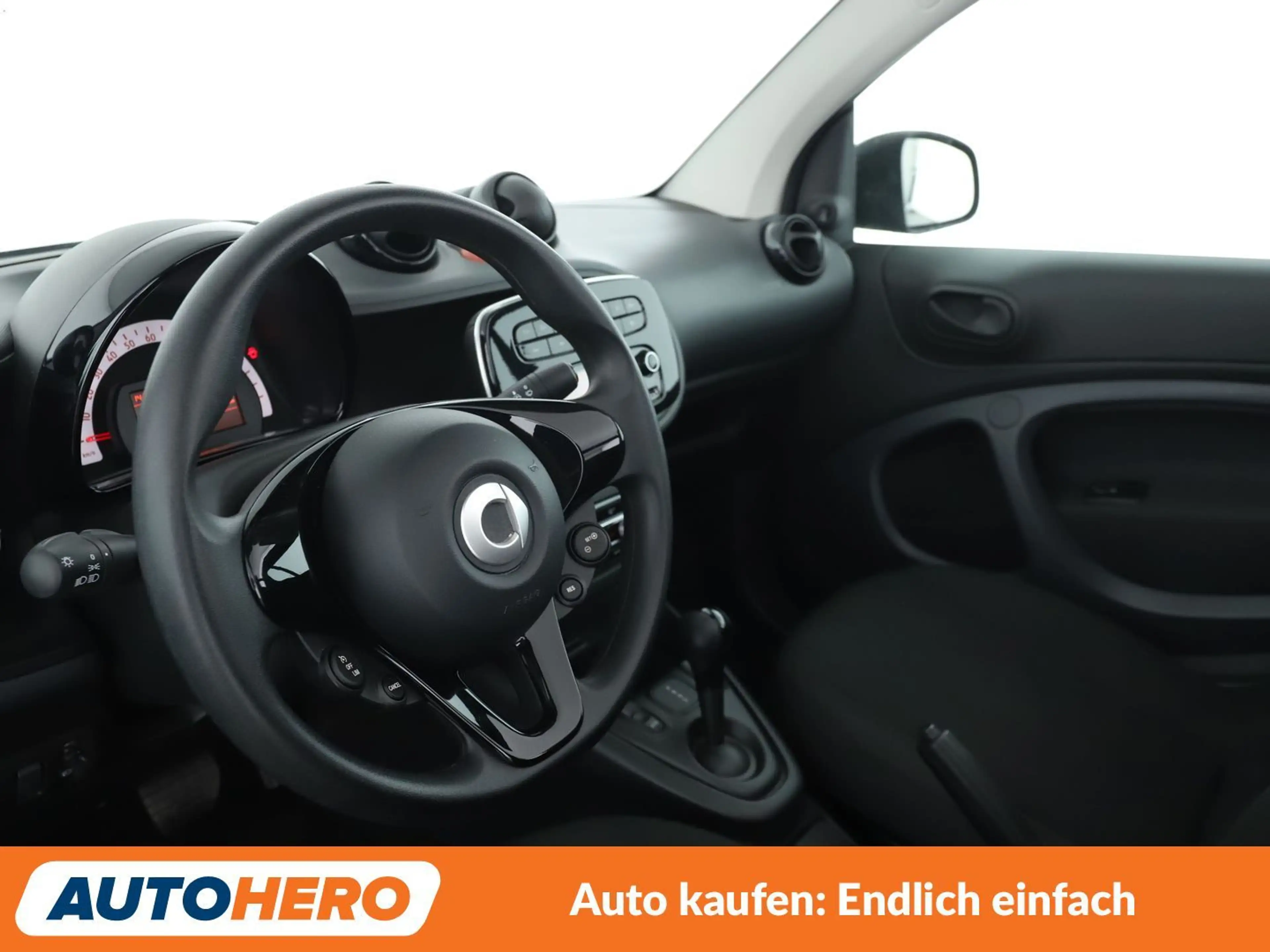 smart forTwo electric drive 60 kW Aut.*TEMPO*SHZ* — photo 11