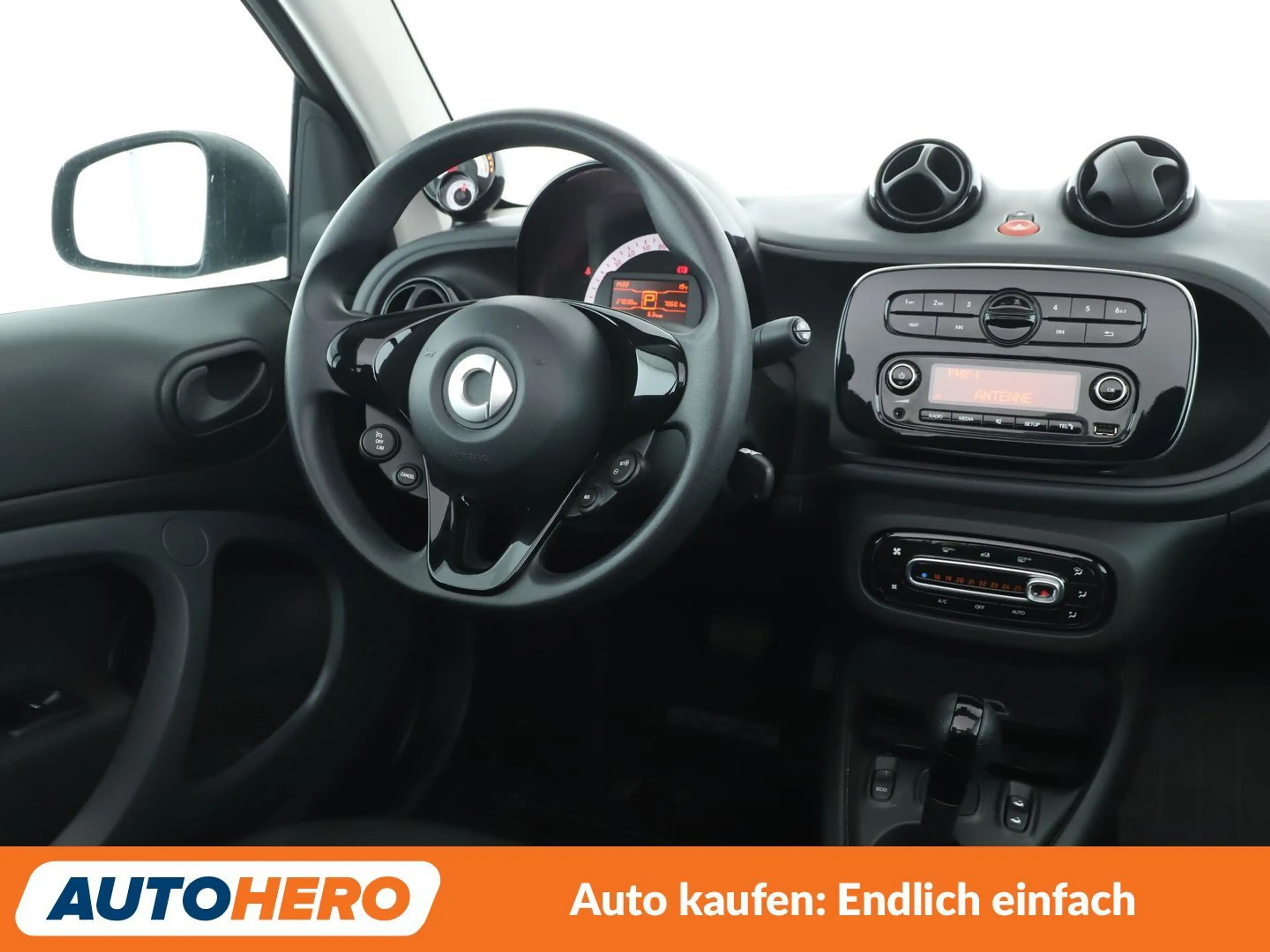 smart forTwo electric drive 60 kW Aut.*TEMPO*SHZ* — photo 13