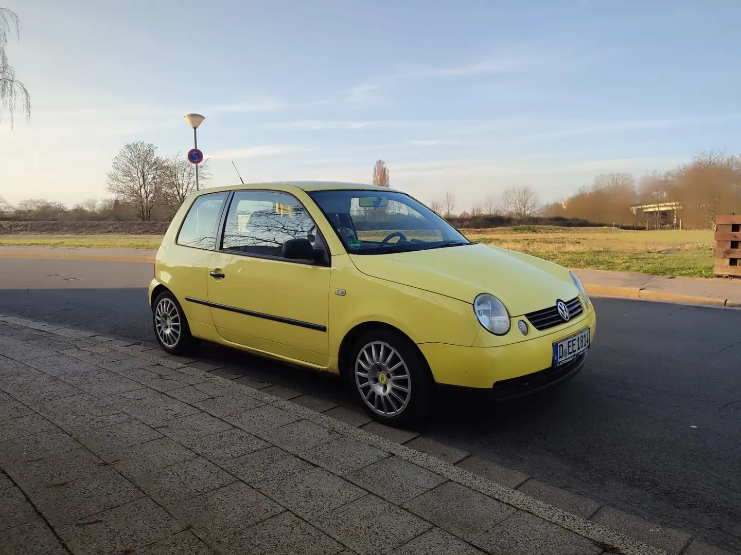 Volkswagen Lupo 1.0 Żółty - 2
