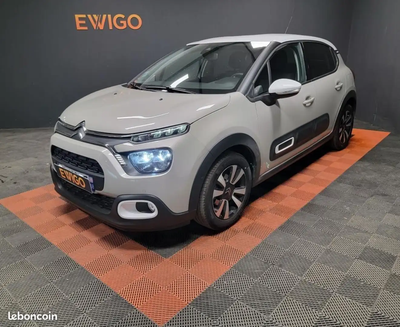 Citroen C3 Citroën 1.2 PURETECH 83ch SHINE 1ère main Beige - 1