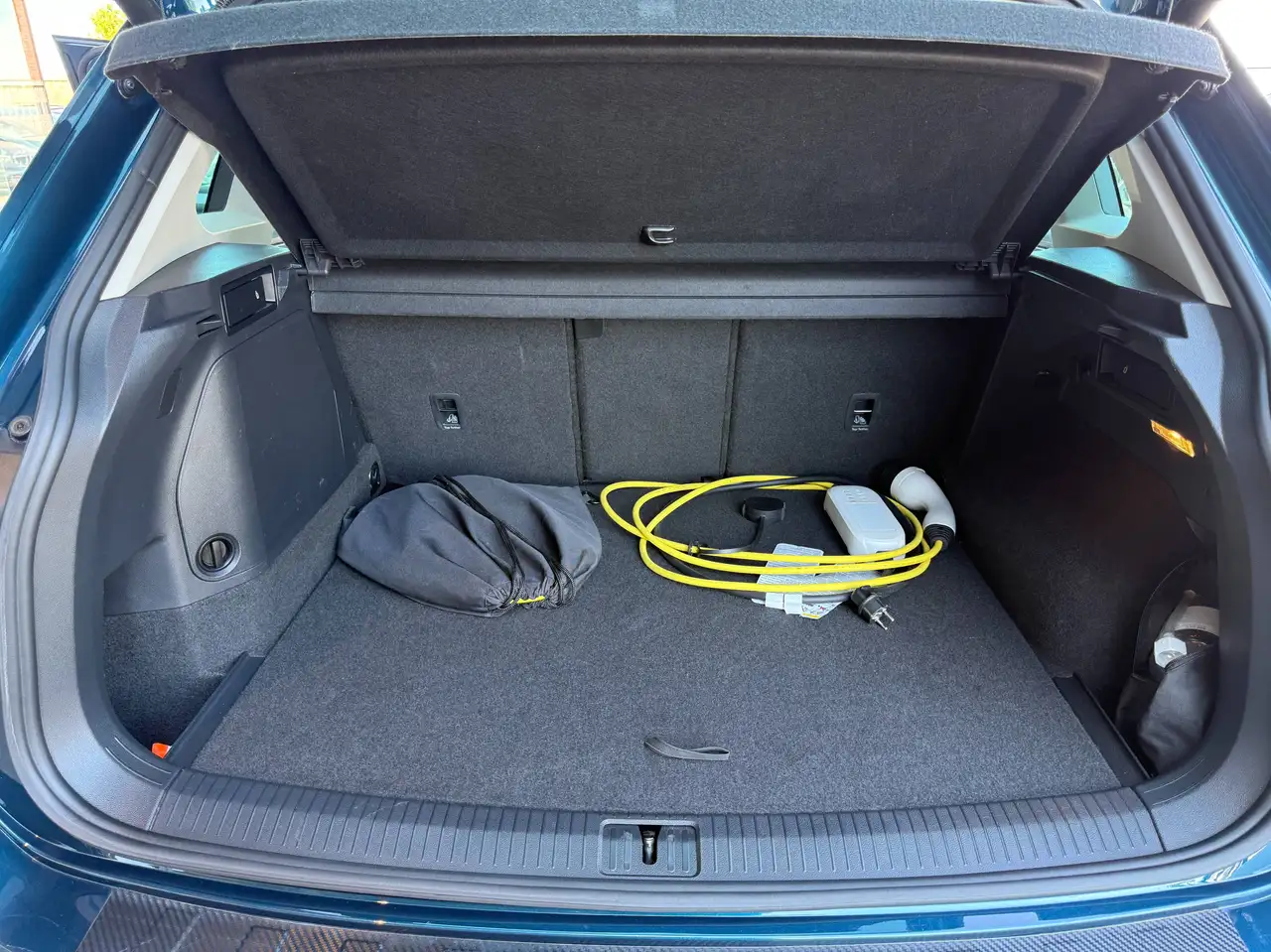 Volkswagen Tiguan 1.4i E-HYBRID AUTOMAAT NAVIGATIE FULL LED ZWART LEDER 360 CAMERA CARPLAY, миниатюра 15