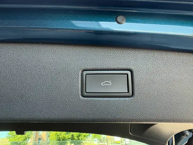 Volkswagen Tiguan view 16