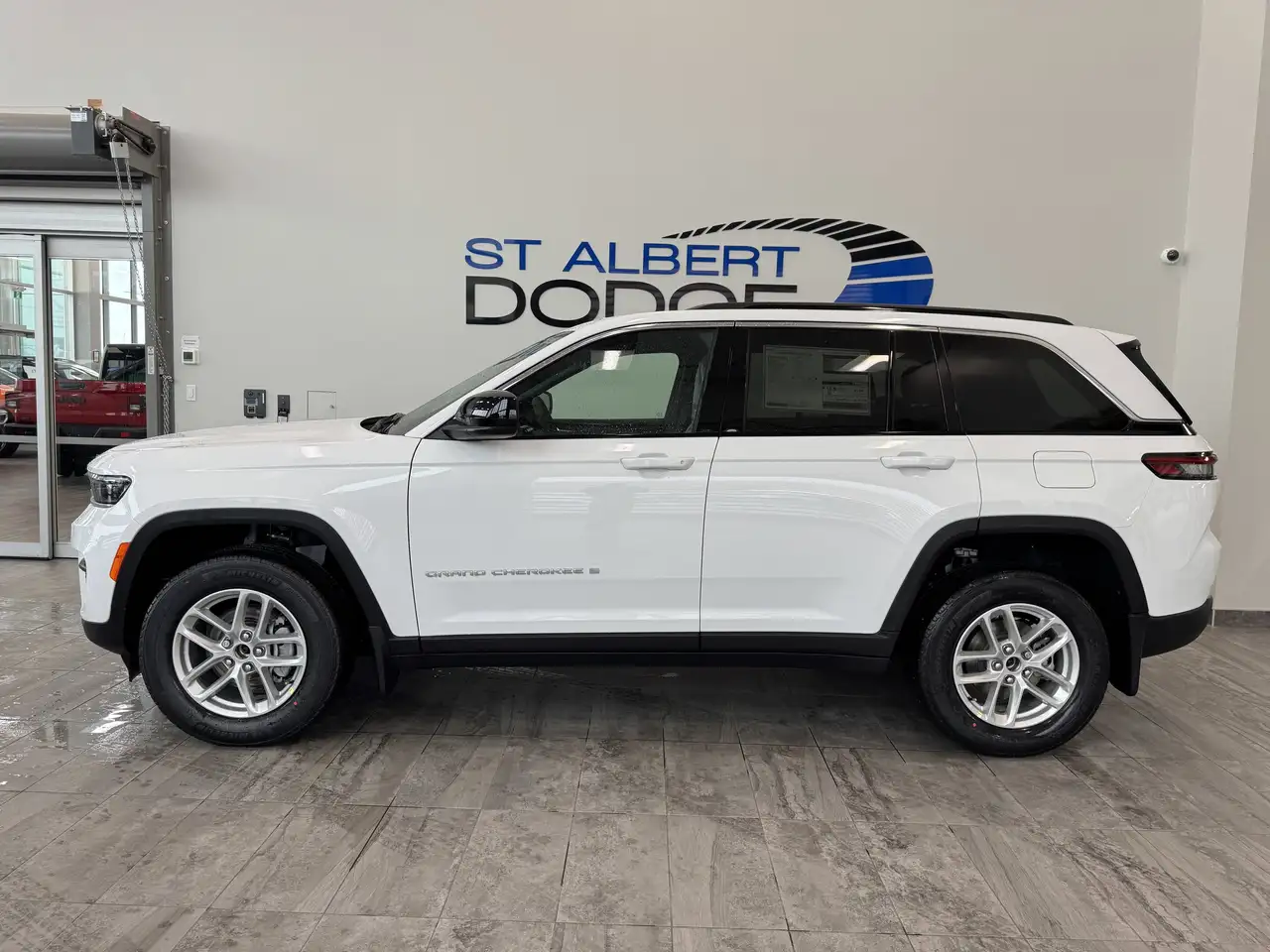 Jeep Grand Cherokee снимка Jeep Grand Cherokee