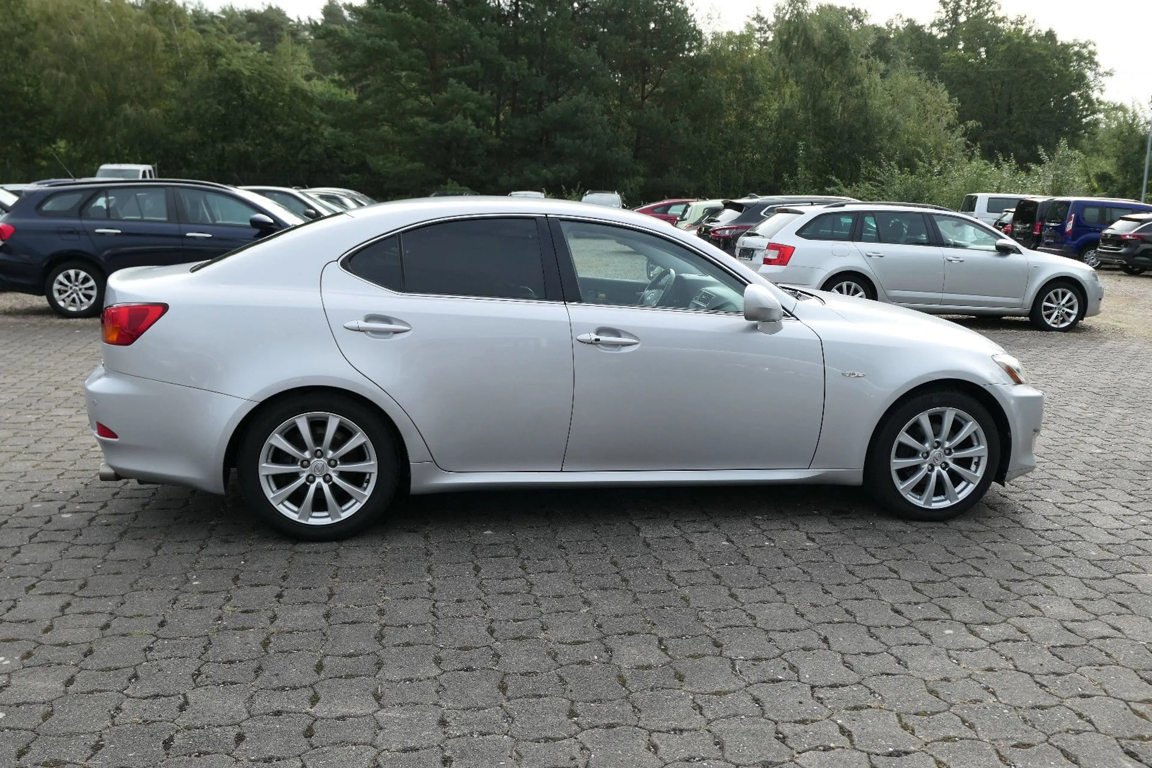 Lexus IS 250 V6/AHK/Navi/Sitzbelüftung/Xenon — photo 6