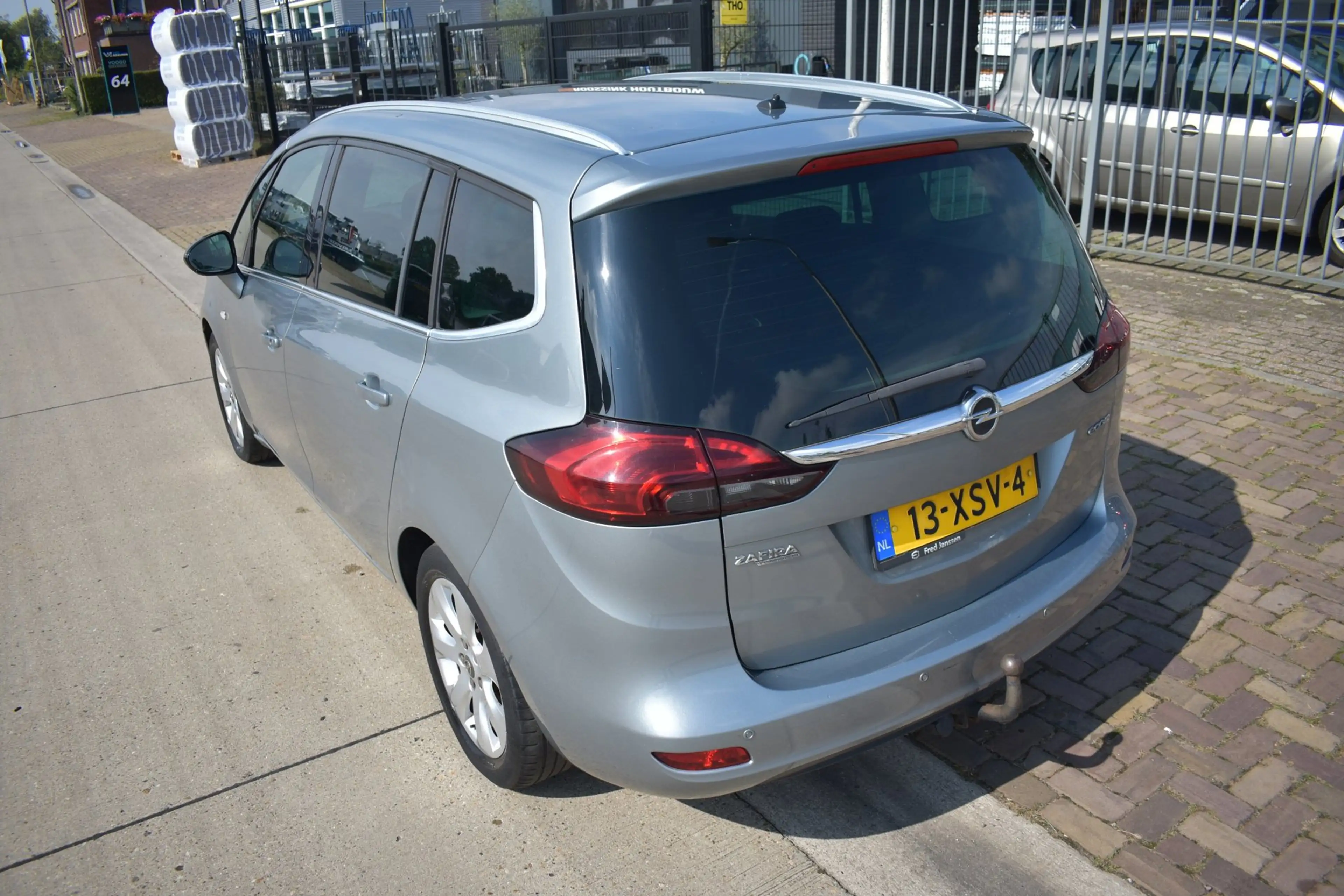 Opel Zafira Tourer 1.4 Edition — photo 5