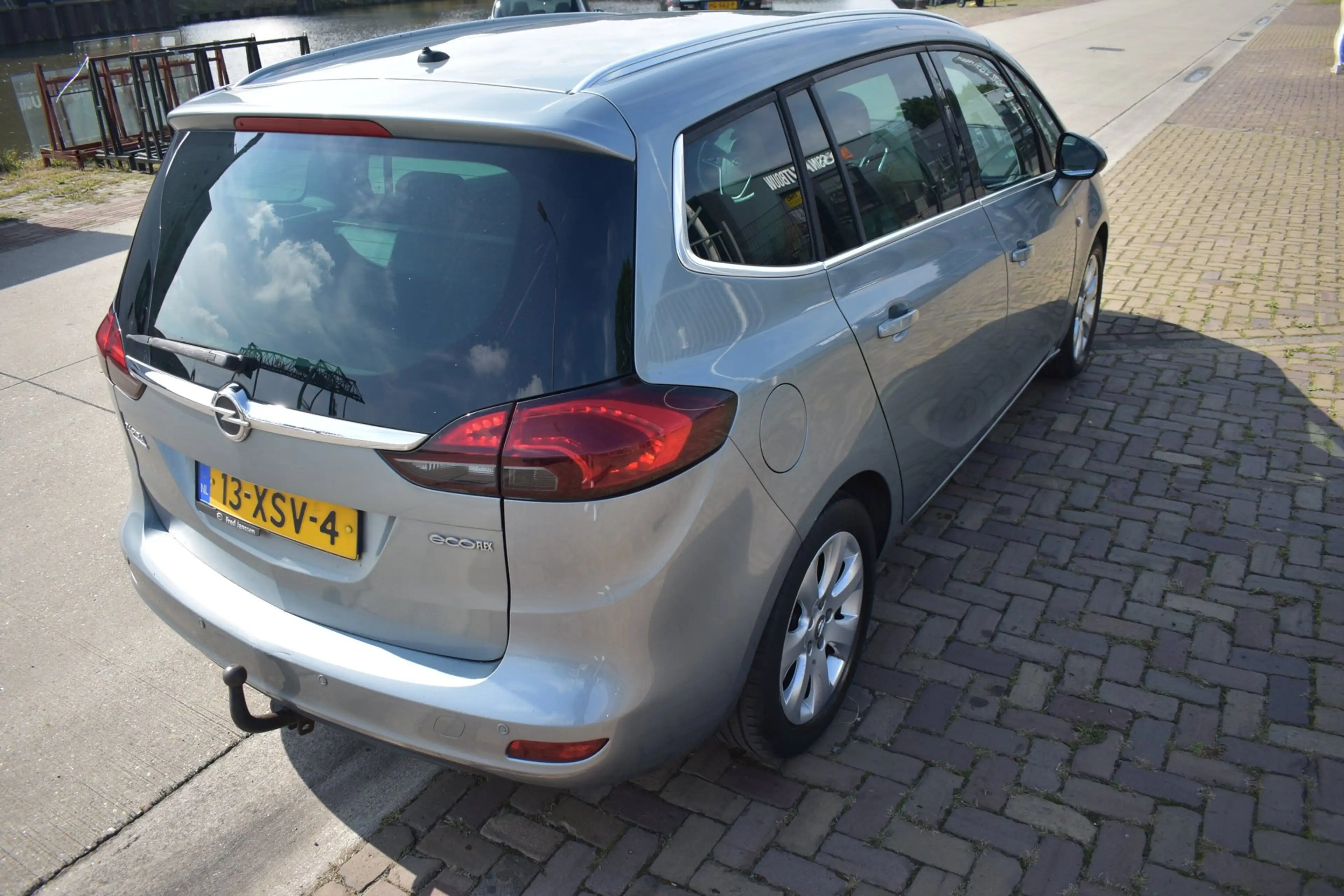 Opel Zafira Tourer 1.4 Edition — photo 4