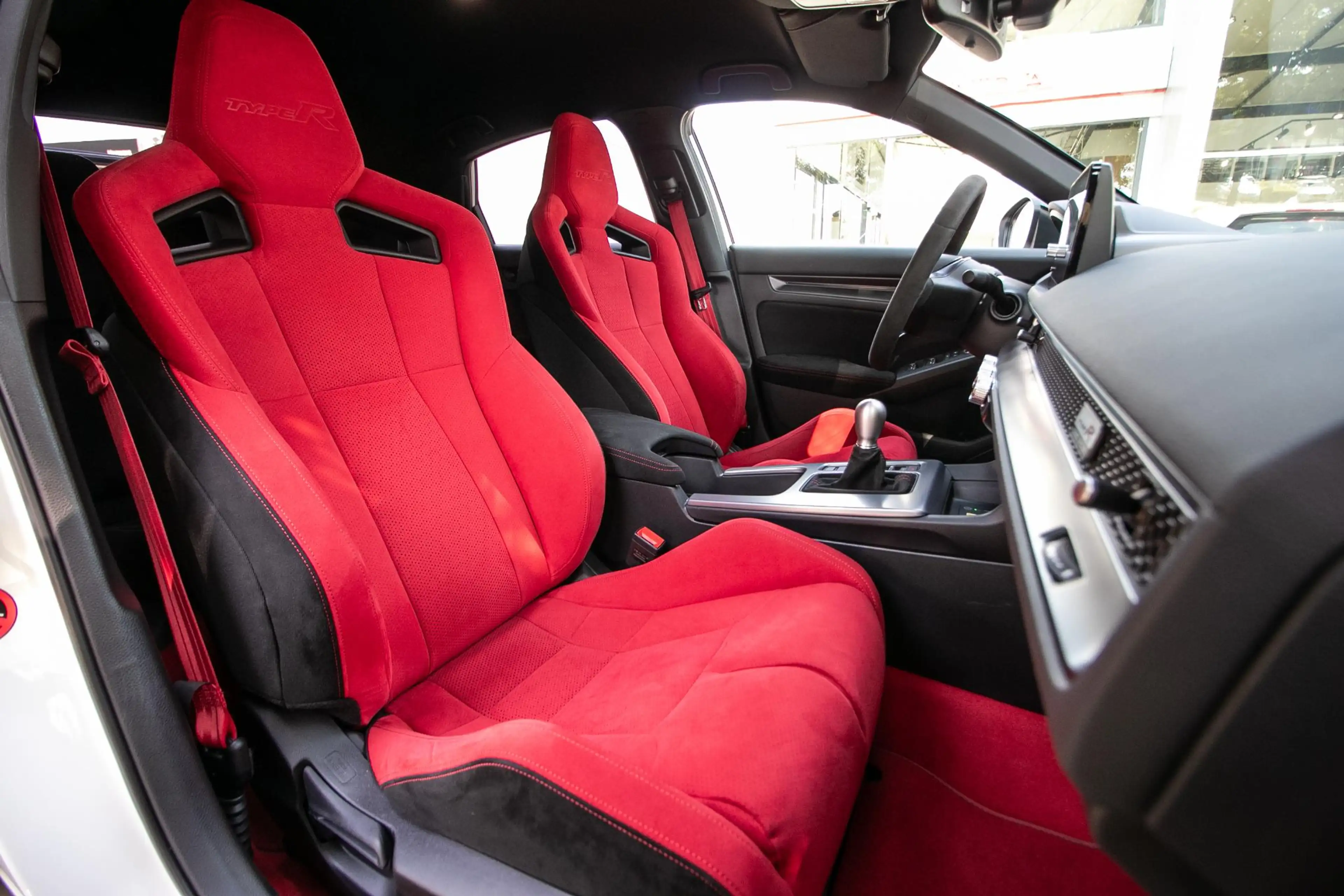 Honda Civic 2.0 i-VTEC Type R - Org.Carbon achterspoiler | Mil — photo 6