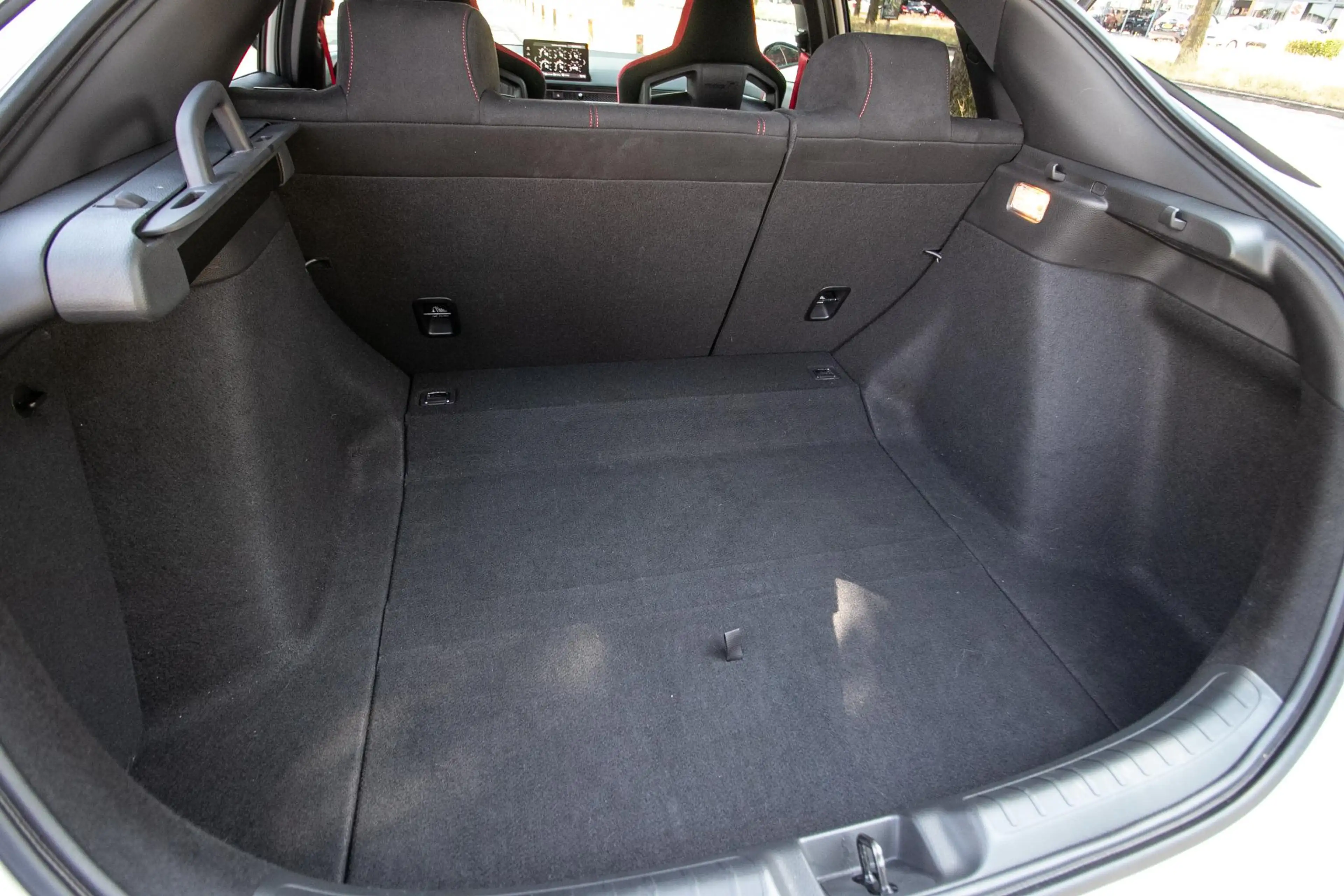 Honda Civic 2.0 i-VTEC Type R - Org.Carbon achterspoiler | Mil — photo 10