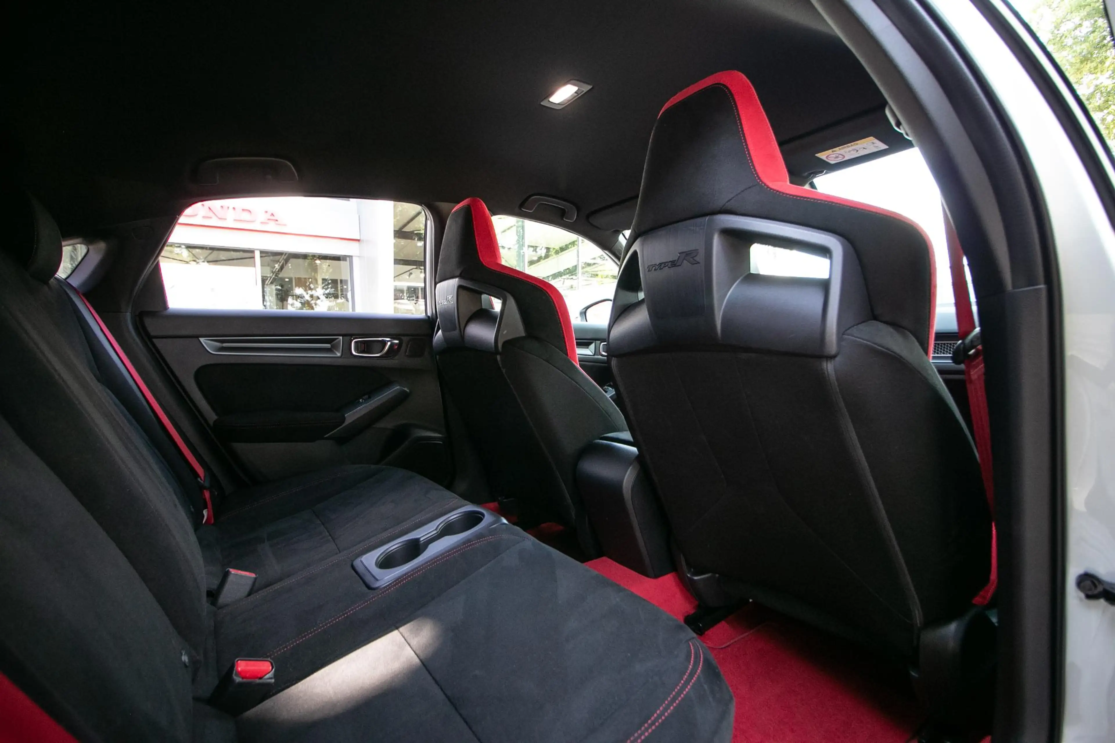 Honda Civic 2.0 i-VTEC Type R - Org.Carbon achterspoiler | Mil — photo 8
