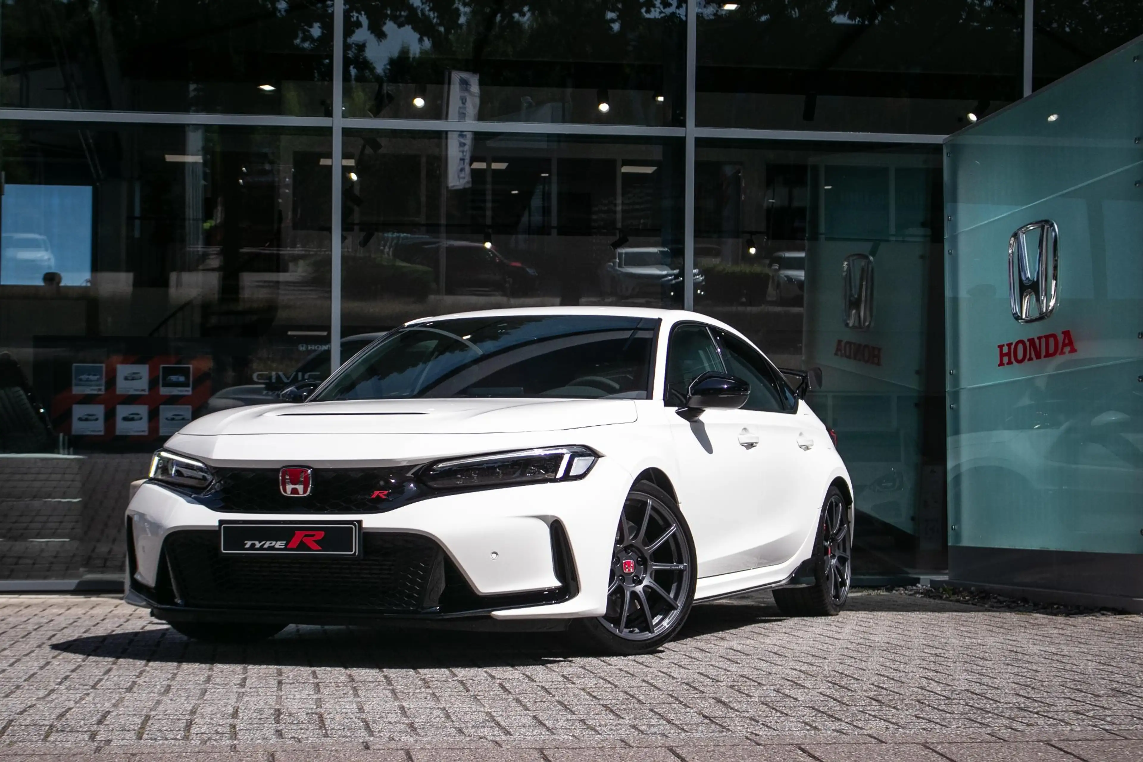 Honda Civic 2.0 i-VTEC Type R - Org.Carbon achterspoiler | Mil — photo 13
