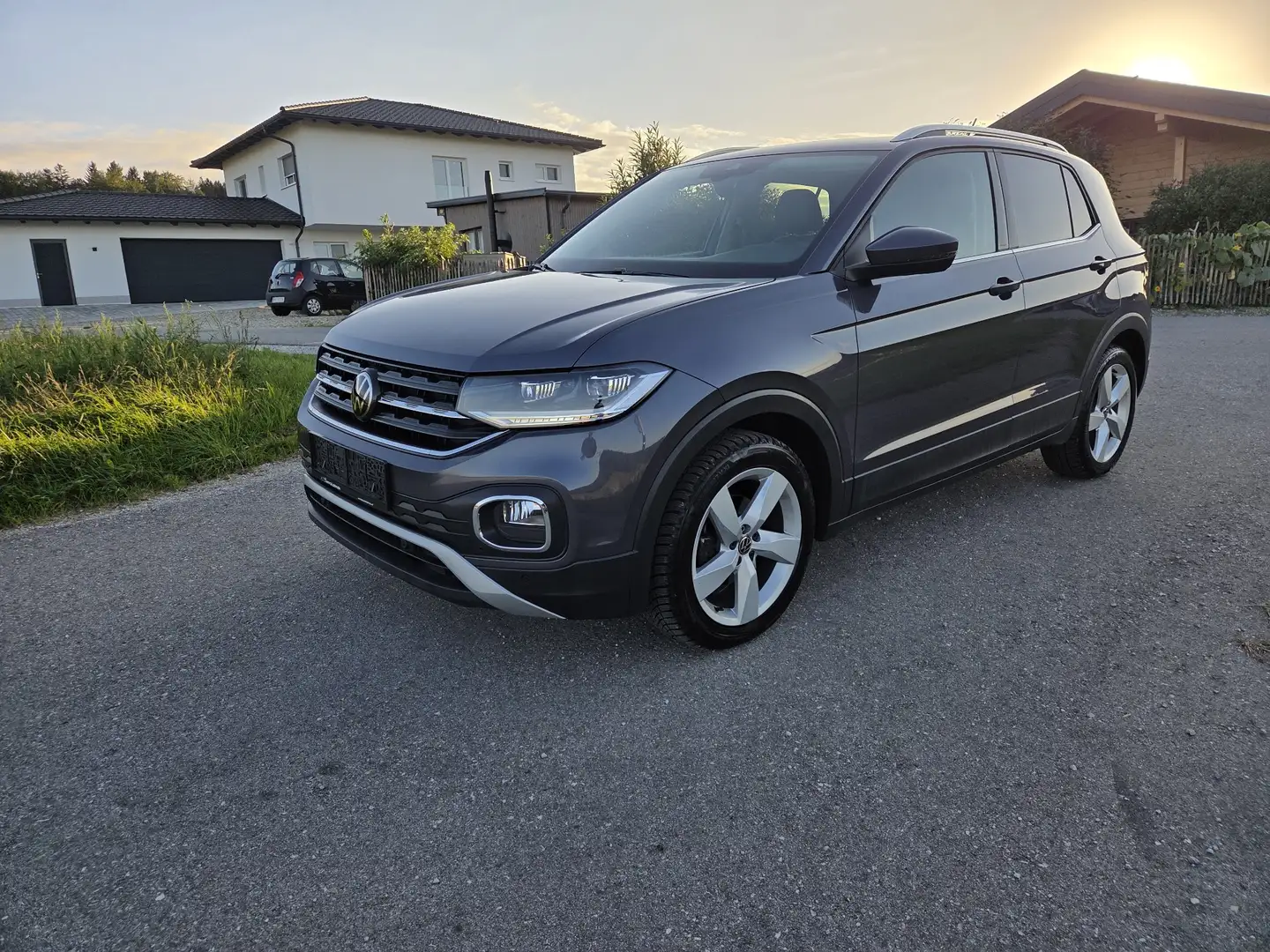 Volkswagen T-Cross 1,0 TSI Life DSG - 2
